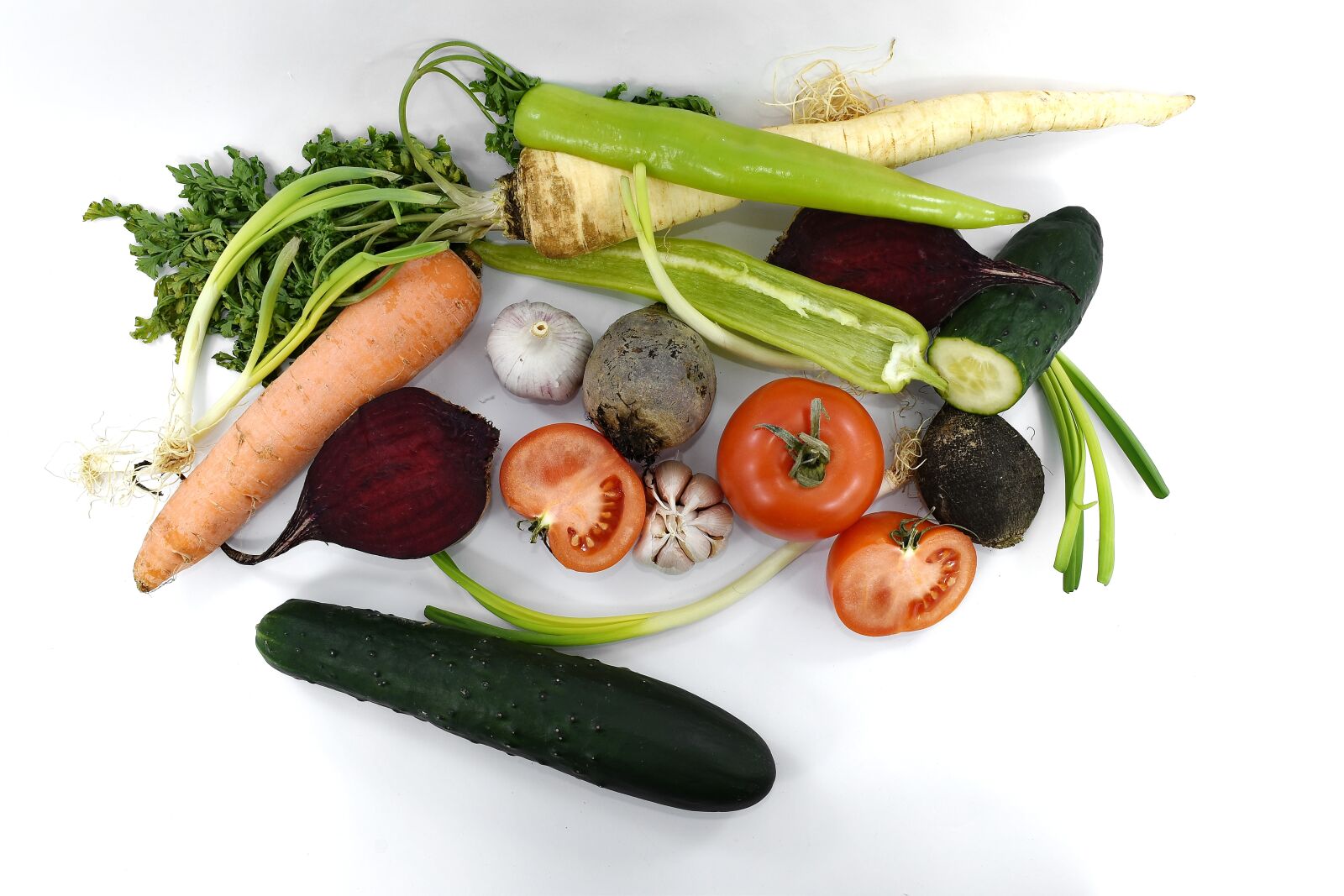 Nikon D5500 sample photo. Beetroot, carrot, cucumber, garlic photography