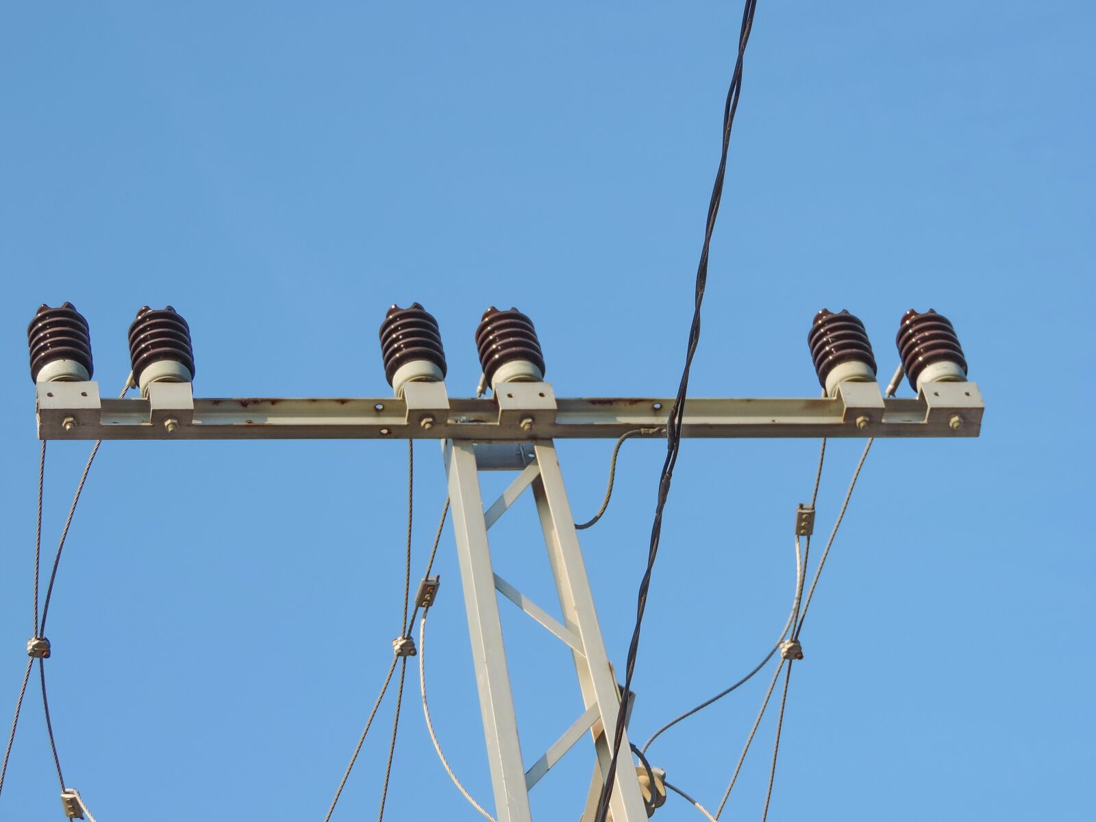 Nikon Coolpix P520 sample photo. Voltage, energy, wire, electricity photography