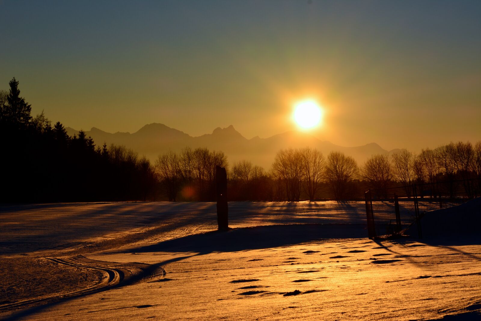 Nikon D5200 sample photo. Winter, snow, sunset photography
