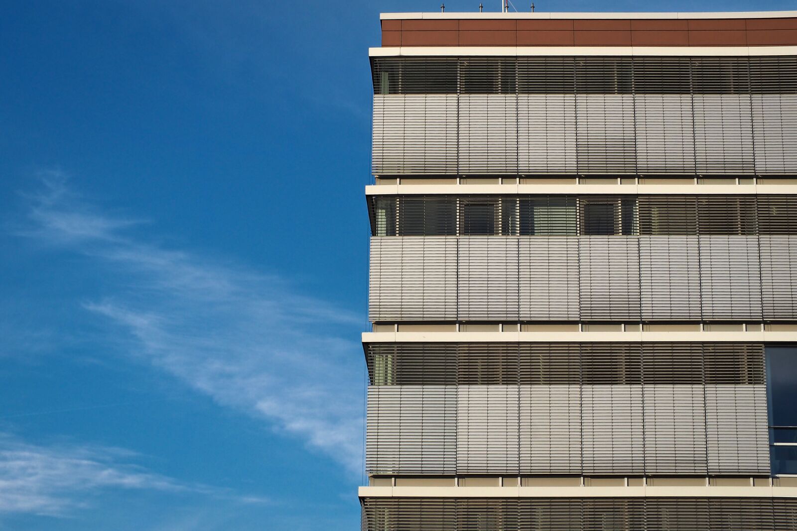 Olympus OM-D E-M10 sample photo. Architecture, facade, building photography
