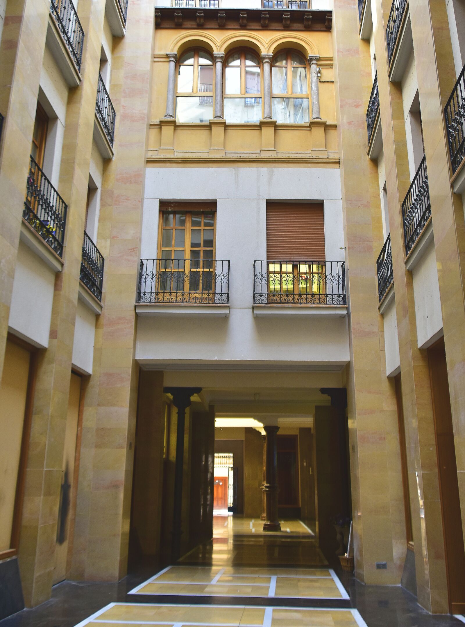 Nikon D7200 sample photo. Architecture, window, house photography