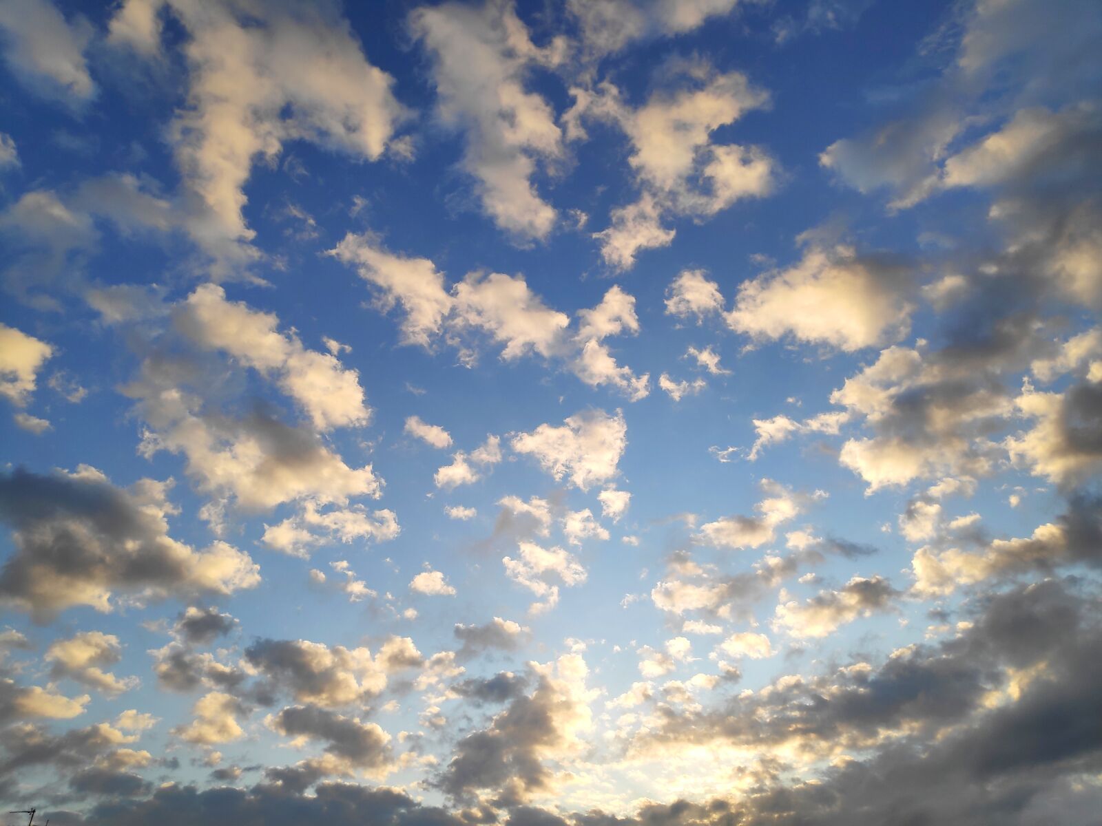 Xiaomi POCO F1 sample photo. Sky, morning, sunrise photography