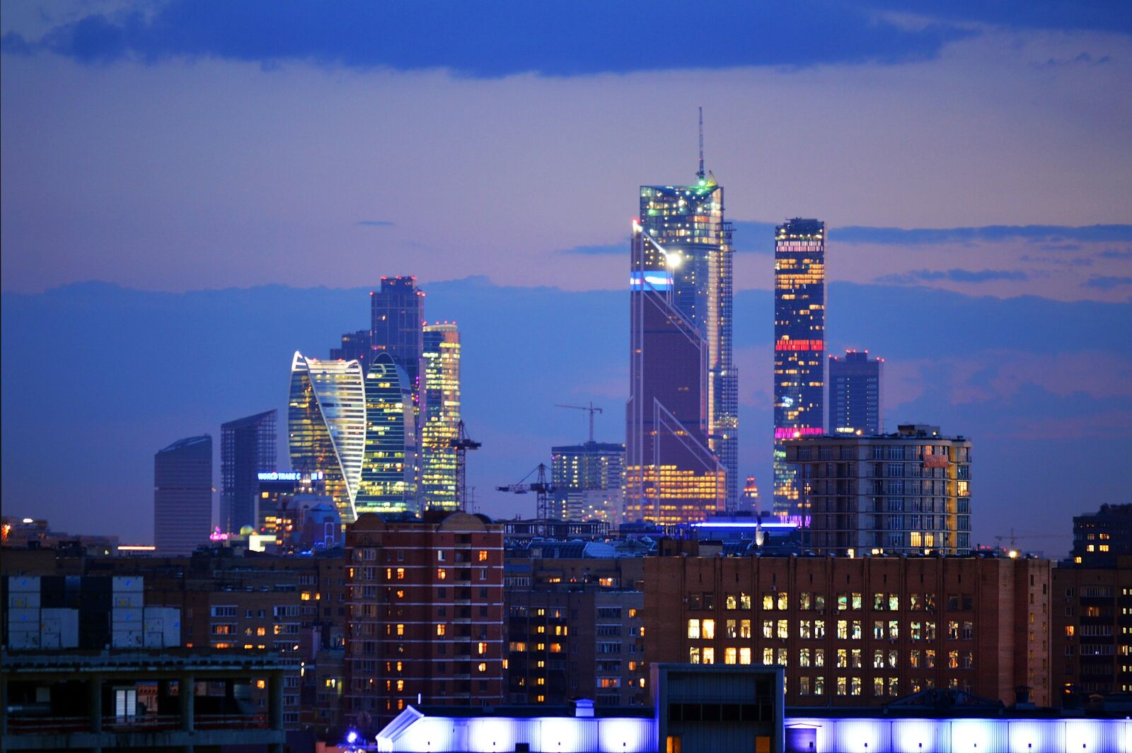 Nikon D3200 sample photo. Night, downtown, towers photography