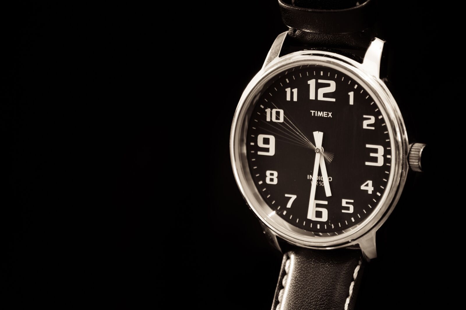Nikon D3200 sample photo. Classic, close-up, time photography