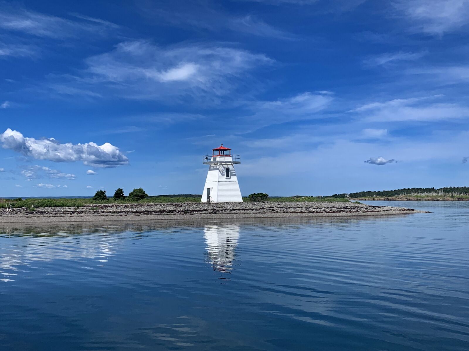 Apple iPhone XR sample photo. Lighthouse, canada, coast photography