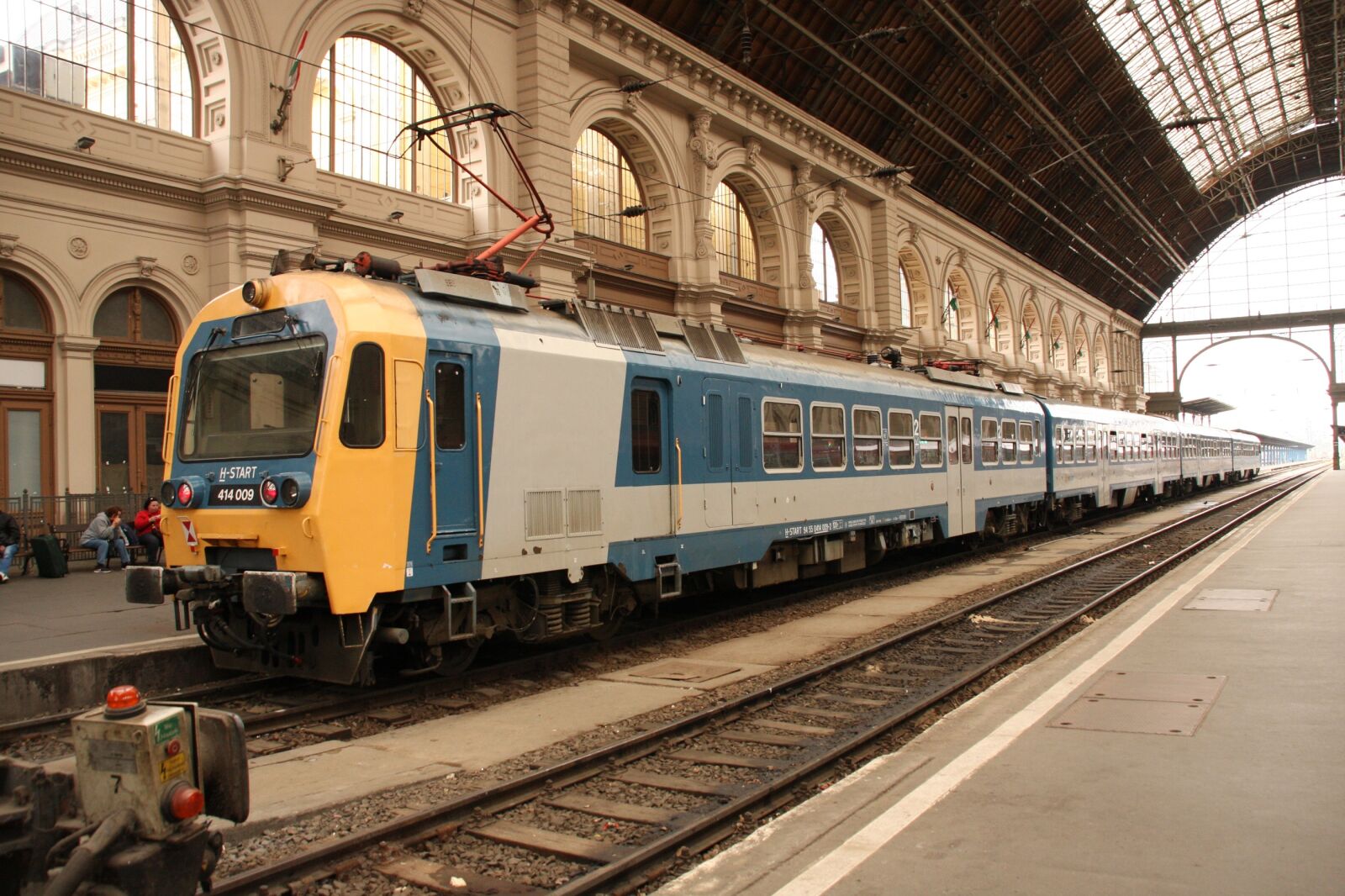 Canon EOS 40D sample photo. Budapest, keleti, railway station photography