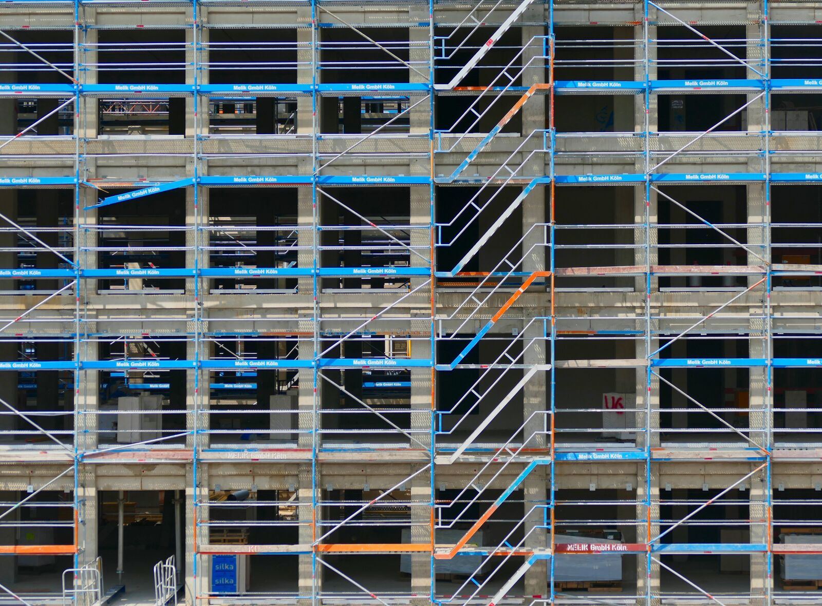 Panasonic Lumix DMC-FZ1000 sample photo. Site, building construction, architecture photography