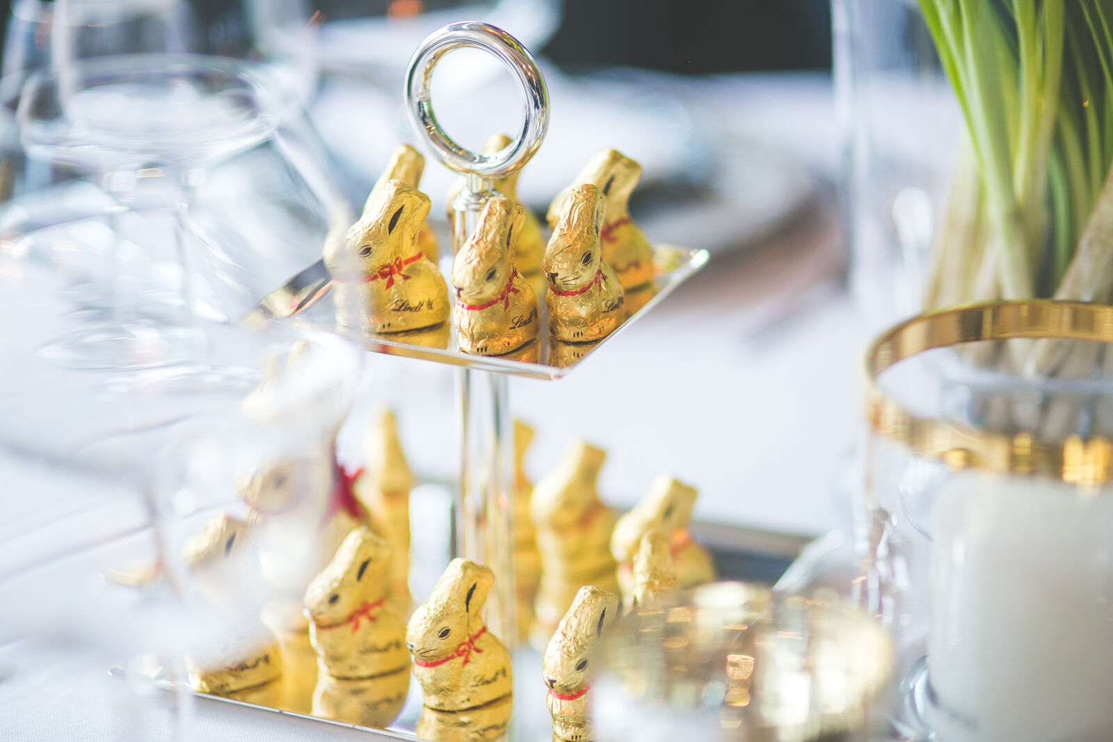 Canon EOS 6D + Sigma 85mm F1.4 EX DG HSM sample photo. Little, lindt, gold, easter photography