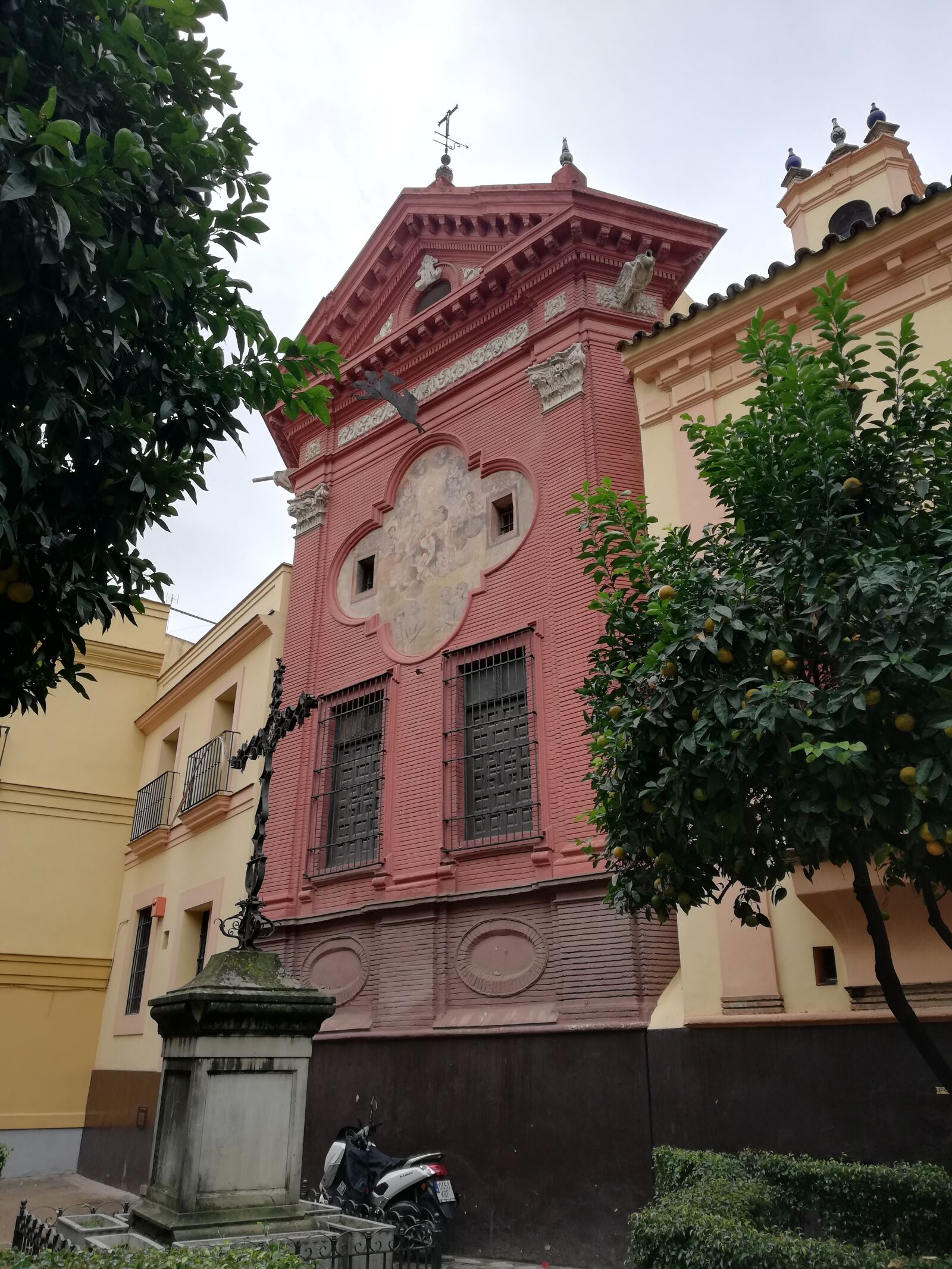 HUAWEI Mate 10 Lite sample photo. House, building, architecture photography