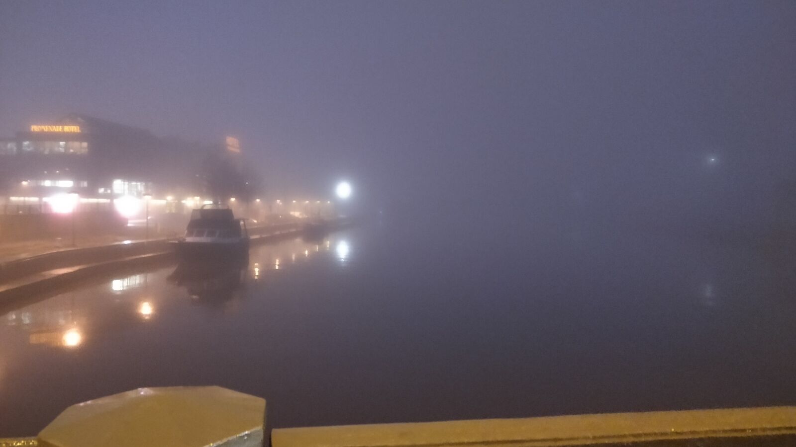 OnePlus 5 sample photo. Fog, water, night photography