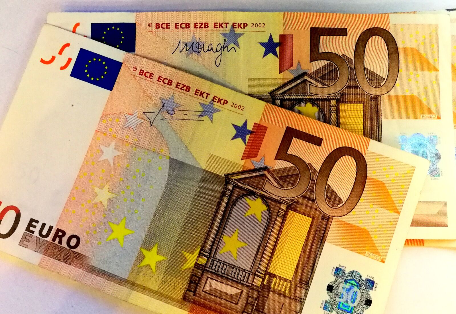 HUAWEI P10 sample photo. Money, euro, the european photography