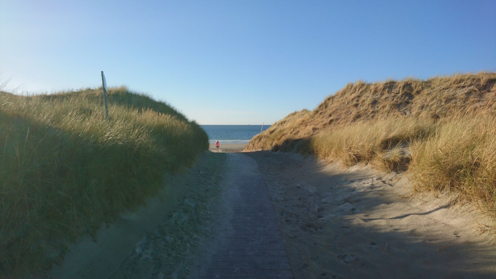 Sony Xperia X Compact sample photo. Lake, sea, beach photography