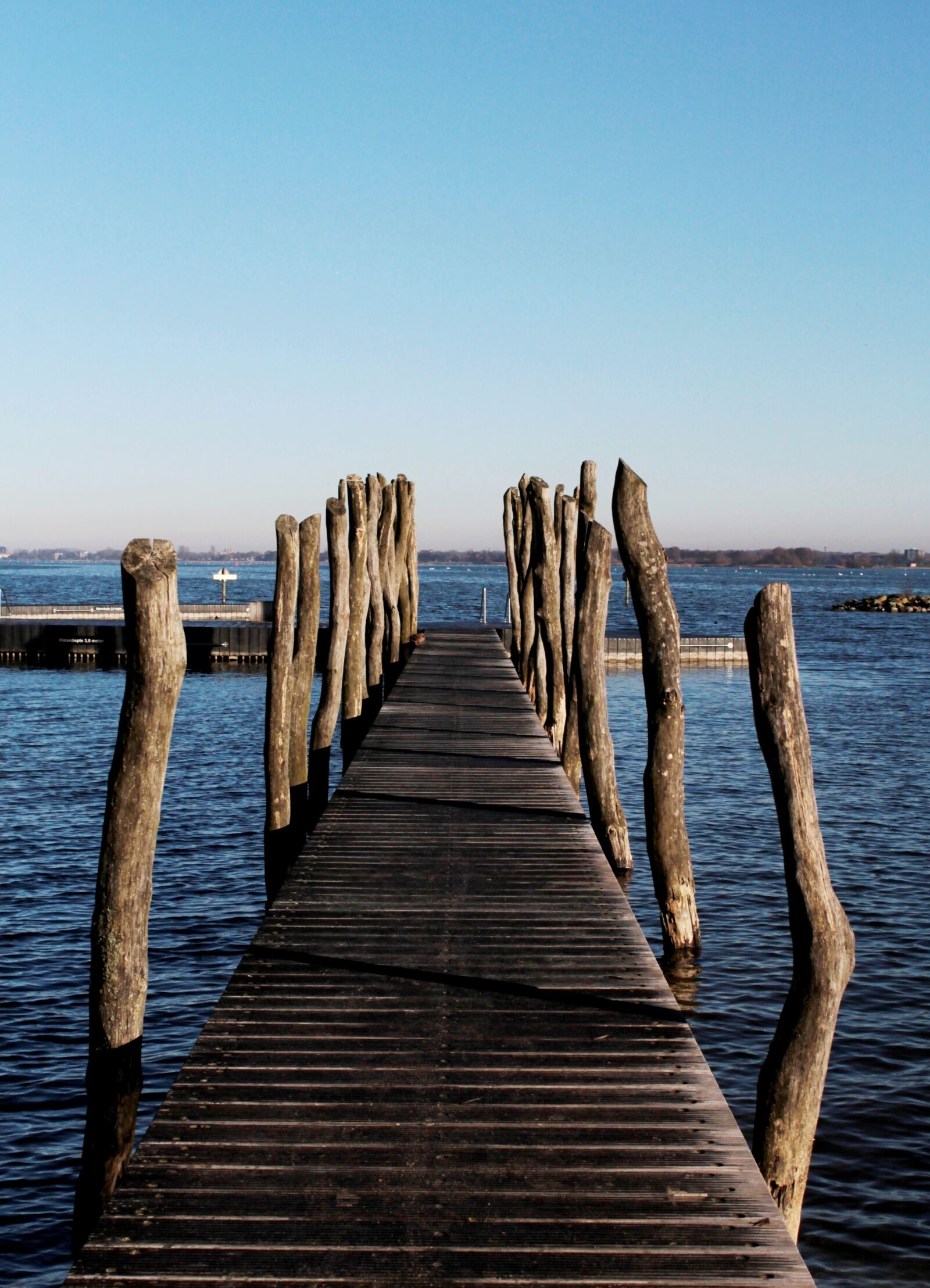 Canon EOS 600D (Rebel EOS T3i / EOS Kiss X5) sample photo. Scaffolding, beach, wolderwijd photography