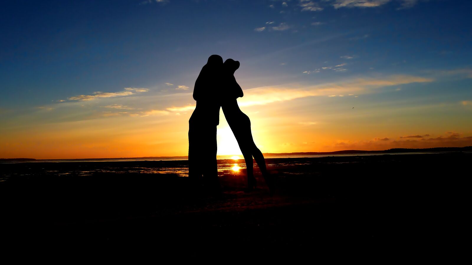 Panasonic Lumix DMC-FZ200 sample photo. Sunset, ocean, beach photography