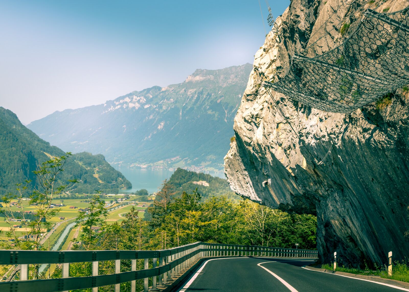 Canon EF-S 18-135mm F3.5-5.6 IS USM sample photo. Switzerland, way, mountains photography