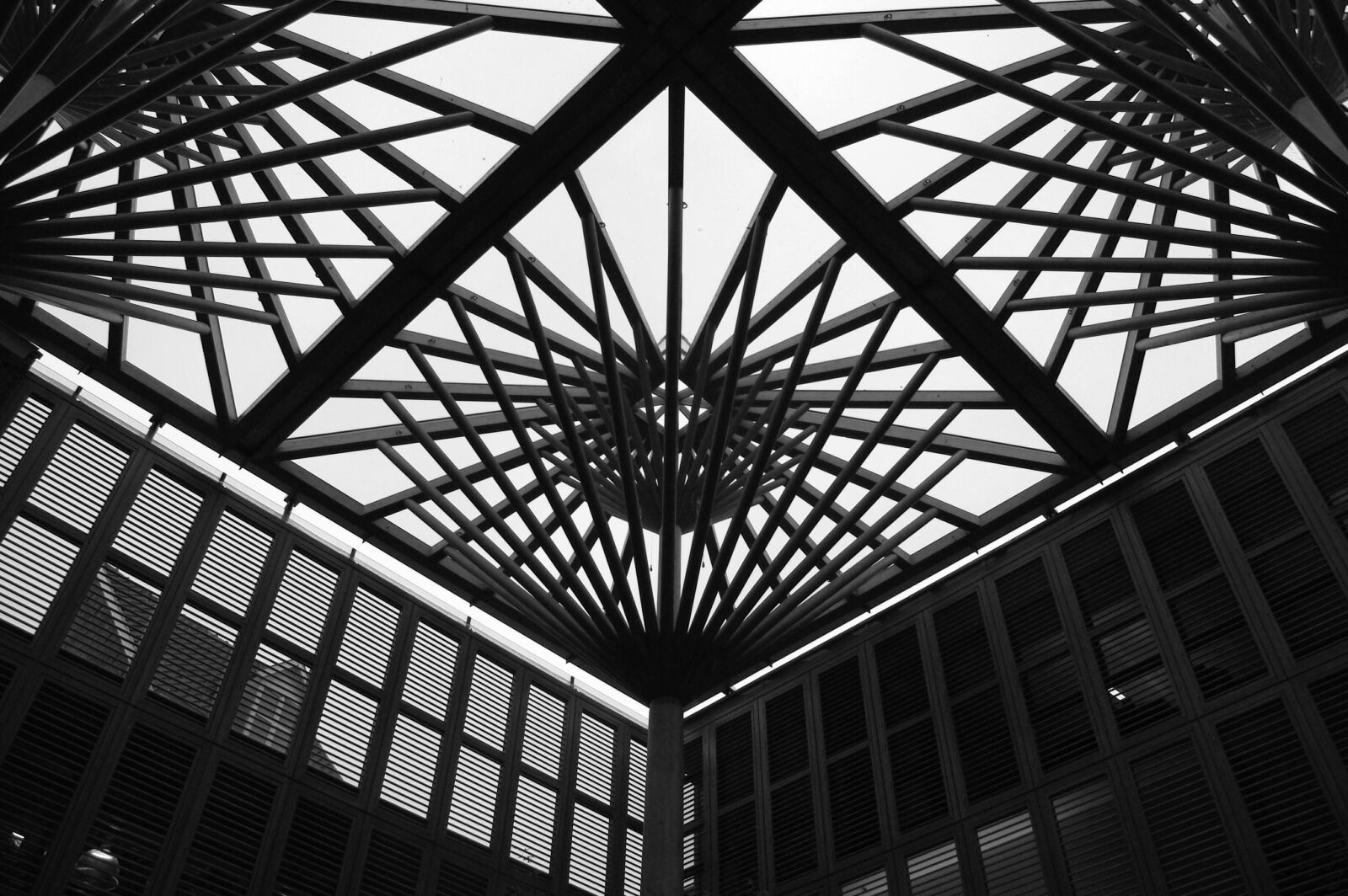 Pentax K-m (K2000) sample photo. Roof, wooden roof, wood photography