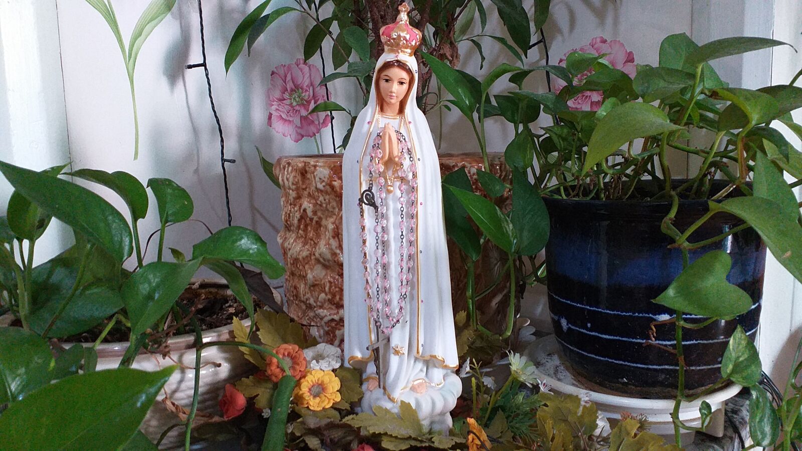 Samsung Galaxy J4+ sample photo. The holy mother, the photography