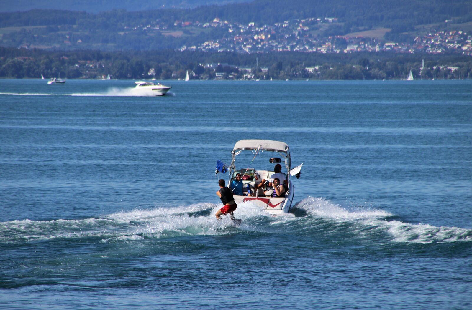 Canon EOS 80D sample photo. Vacations, lake, water photography
