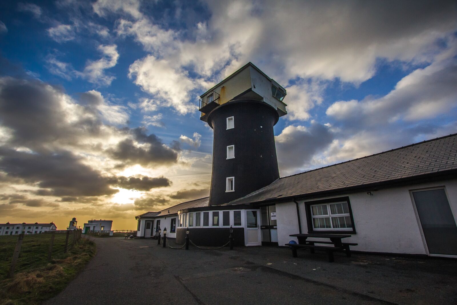 Canon EF-S 10-22mm F3.5-4.5 USM sample photo. Lighthouse, sky, clouds photography