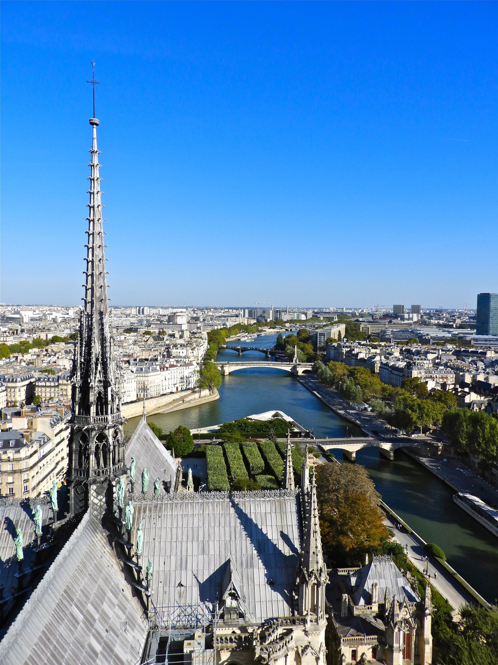 Nikon Coolpix B700 sample photo. Paris, cathedral, christianity photography