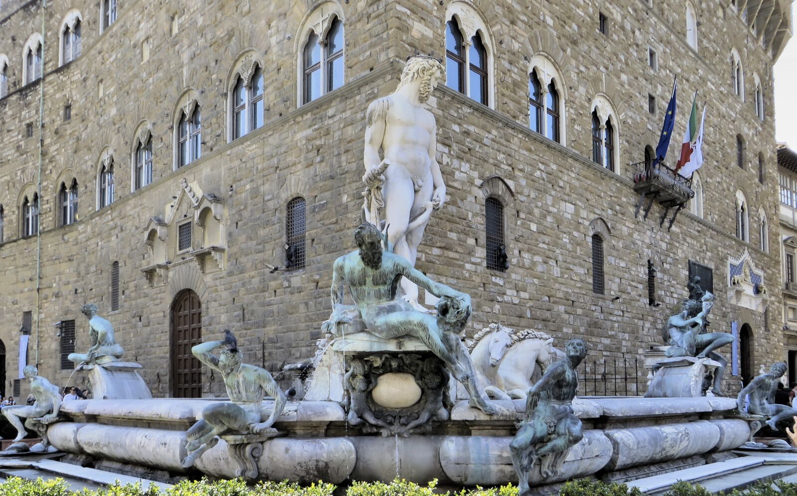 Canon PowerShot SX270 HS sample photo. Italy, florence, fountain photography