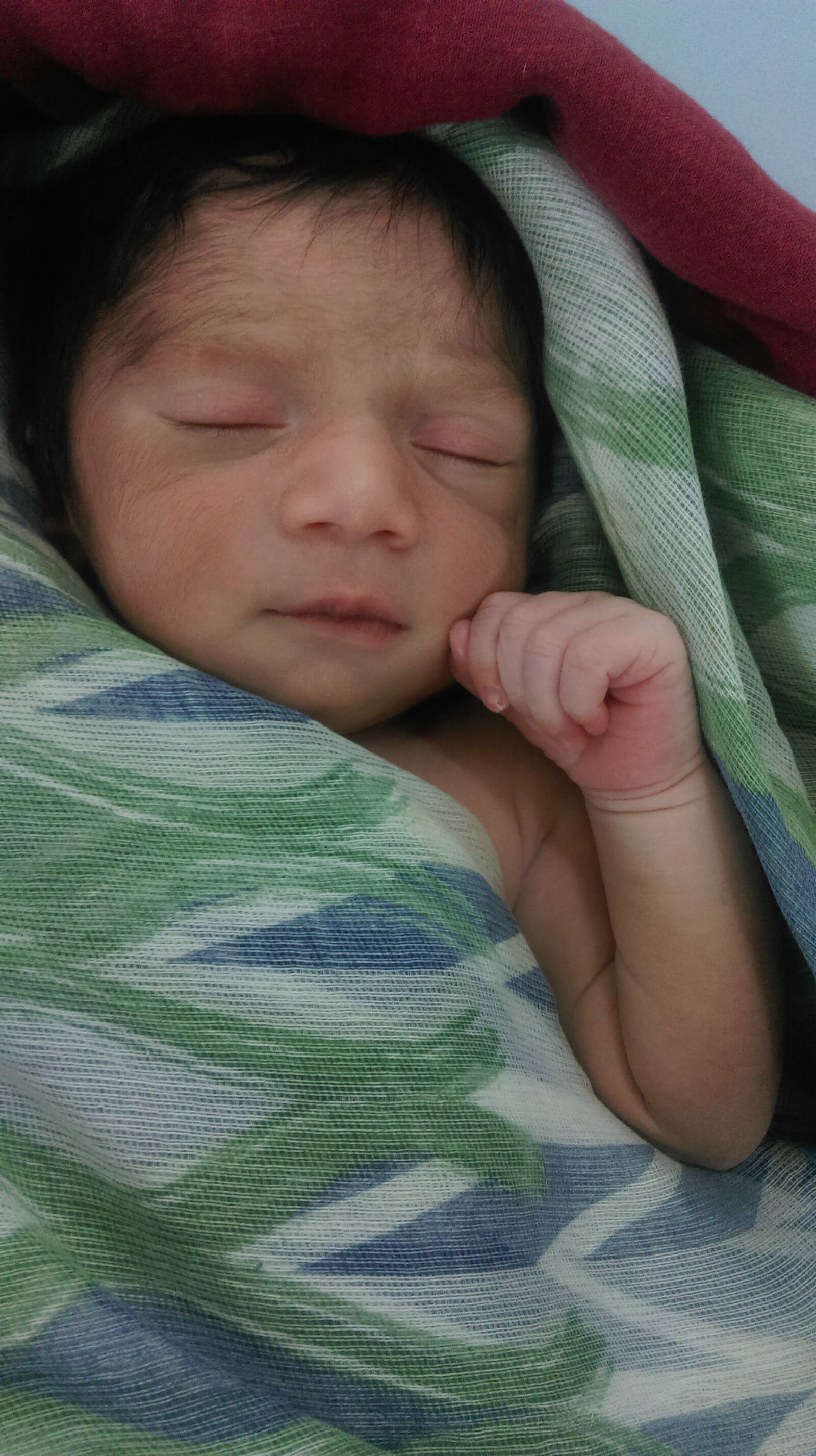 HTC Desire 816 dual sim sample photo. Newborn baby, just born photography