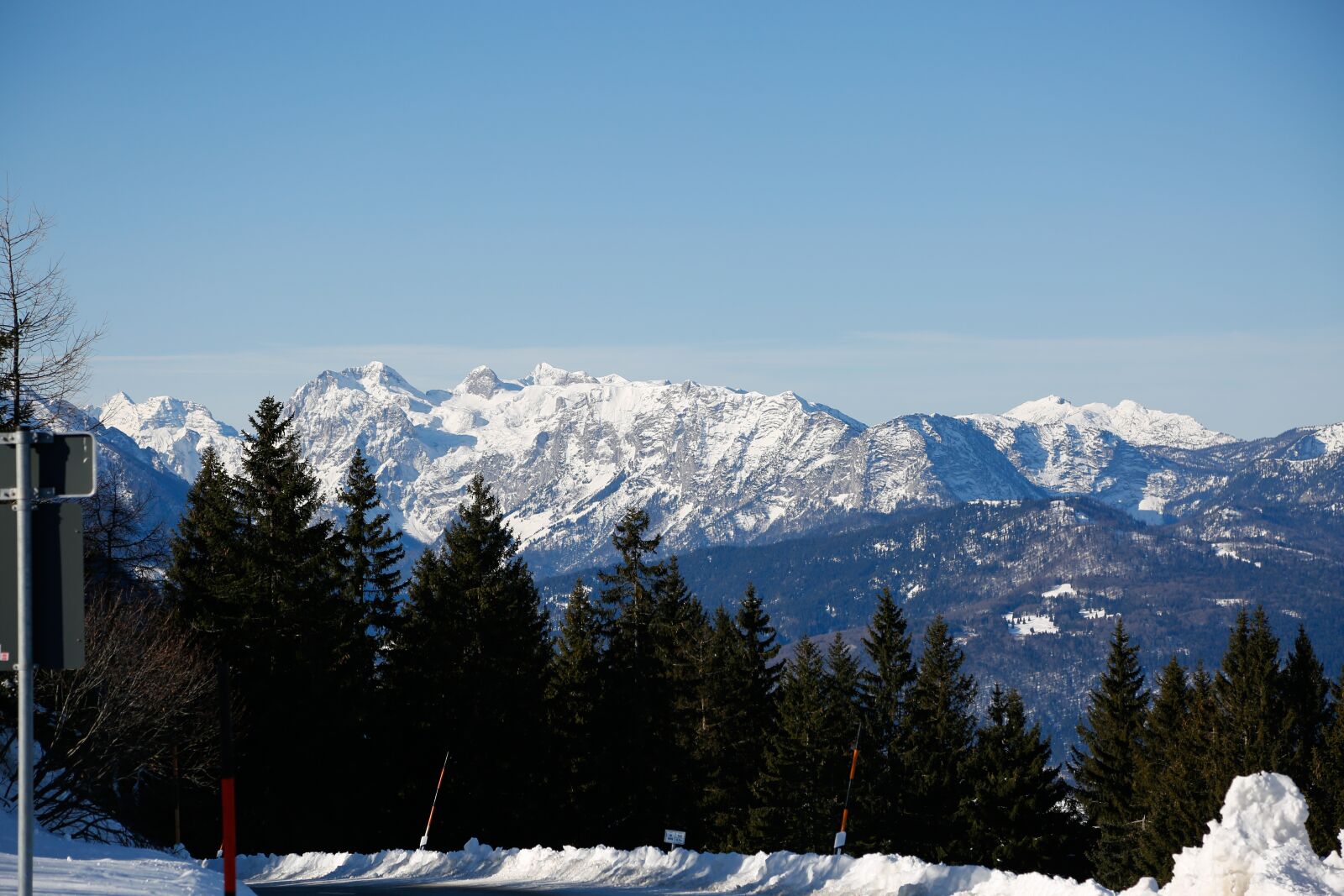 Canon EF 24-105mm F4L IS USM sample photo. Mountains, winter, snow photography