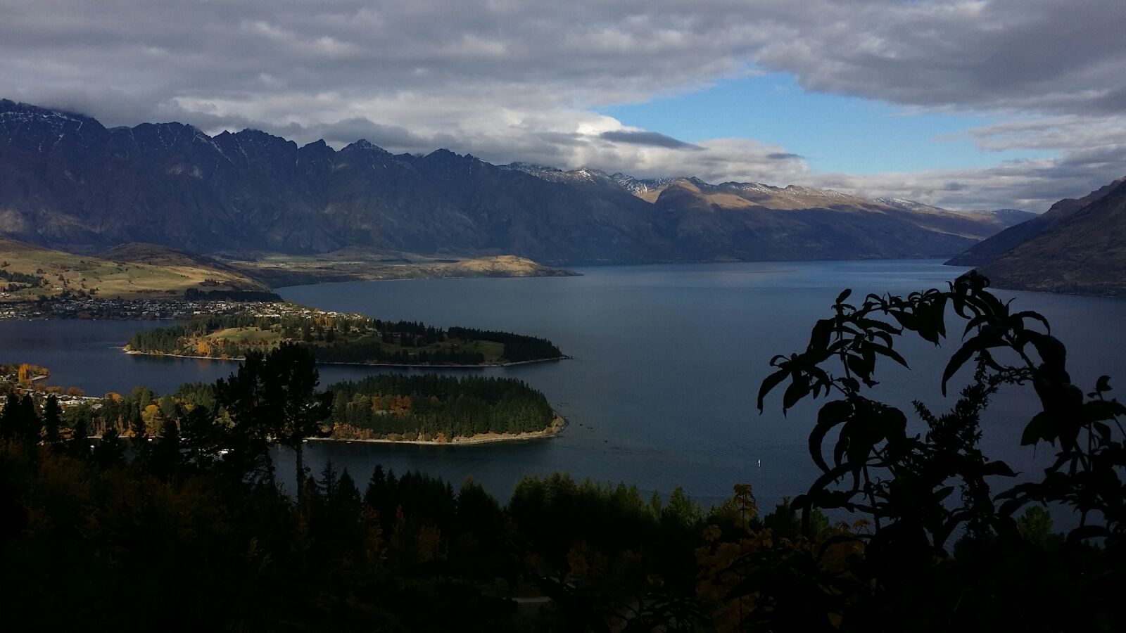 Samsung Galaxy S4 sample photo. Blue, clouds, island, lake photography
