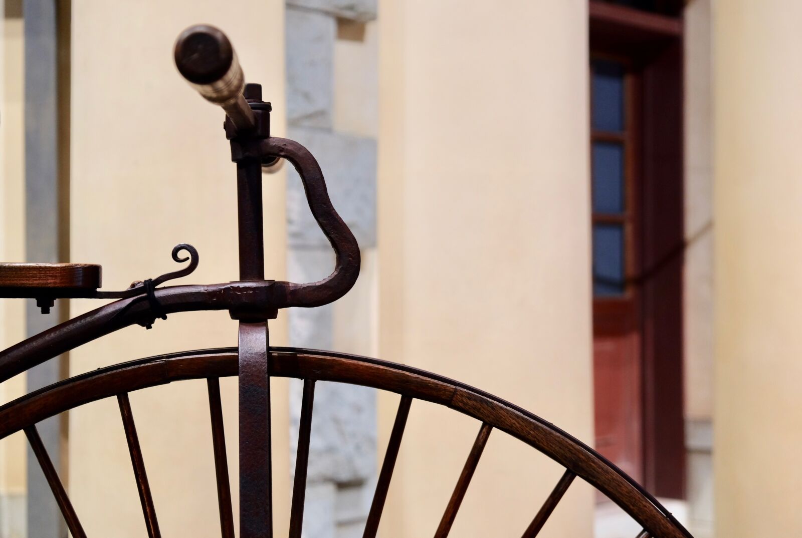 Fujifilm X-T10 sample photo. Classic, bicycle, wood photography