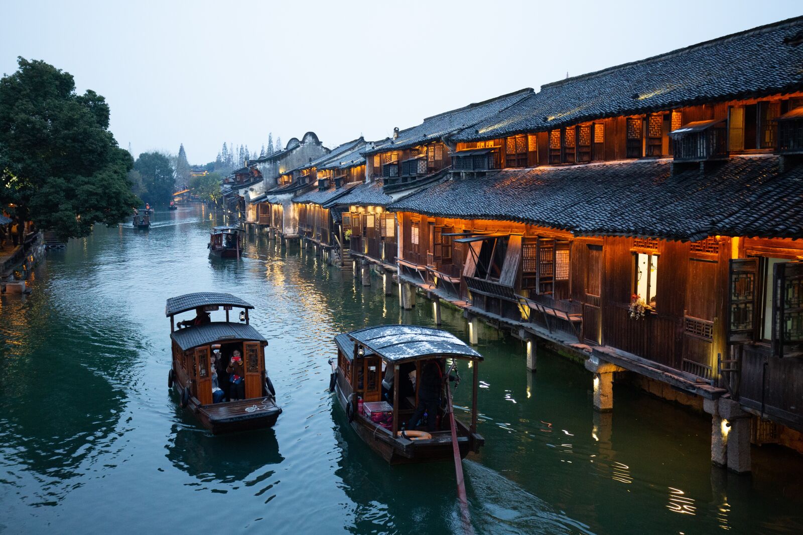 Canon EF 16-35mm F4L IS USM sample photo. China, wuzhen, winter photography