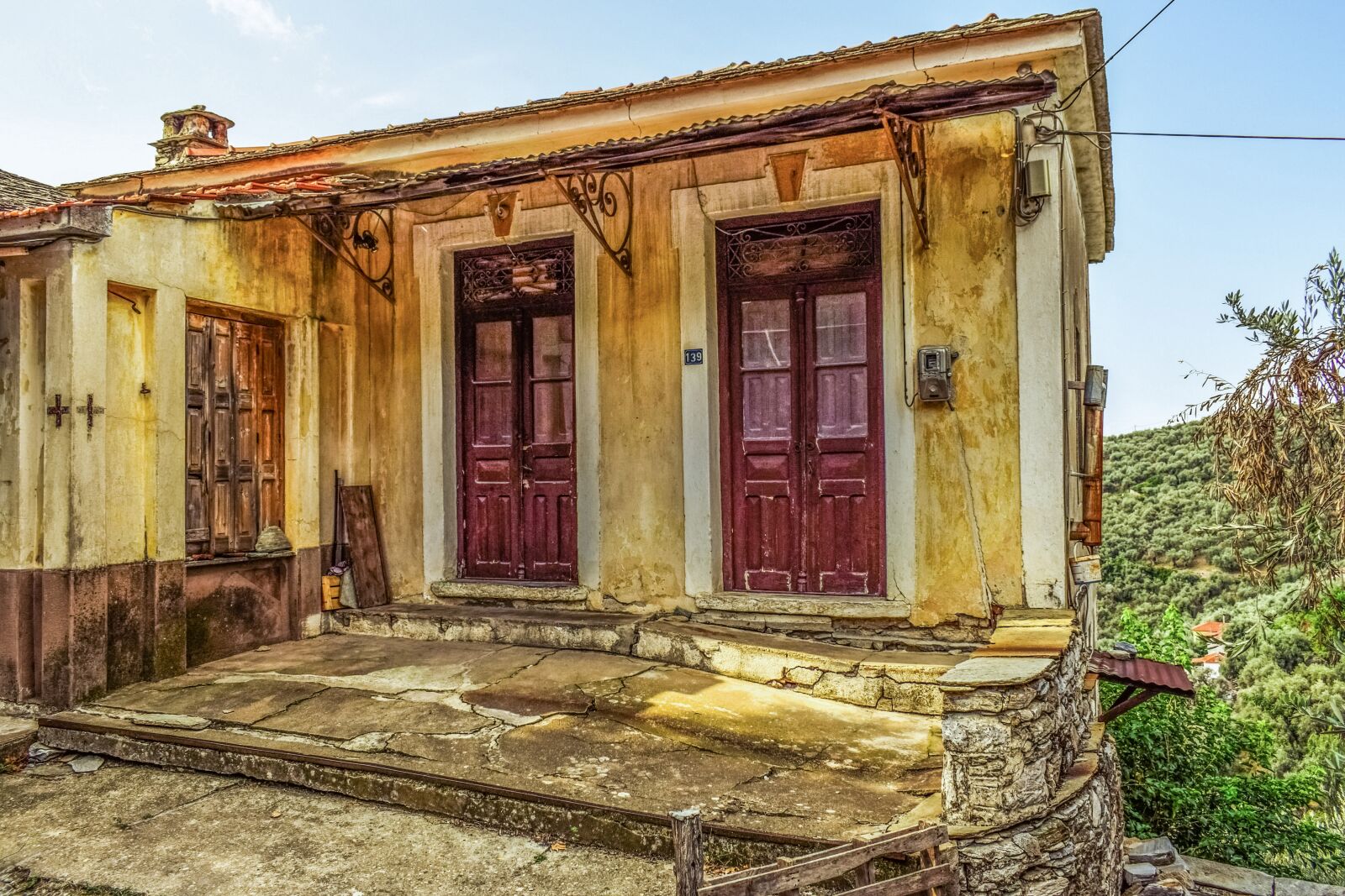 Nikon D3300 sample photo. Old house, abandoned, decay photography