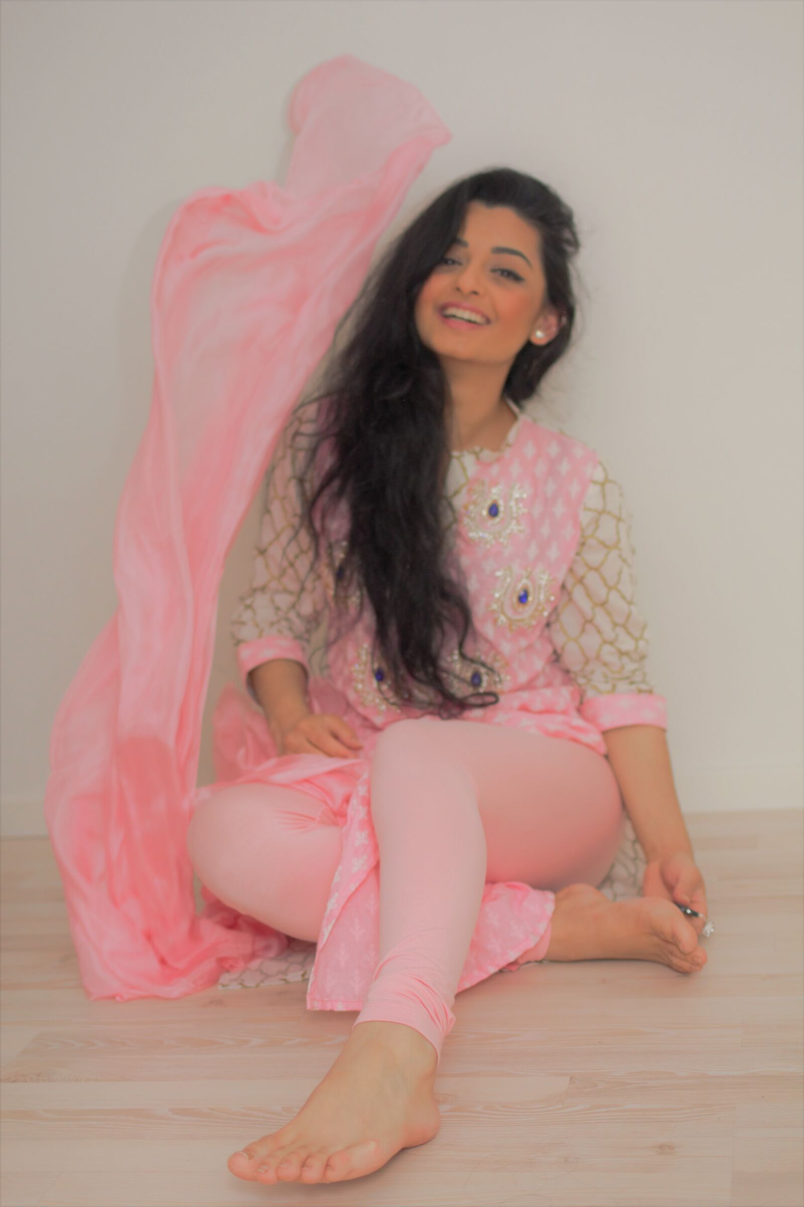 Canon EOS 60D sample photo. Pink, leg, legs photography
