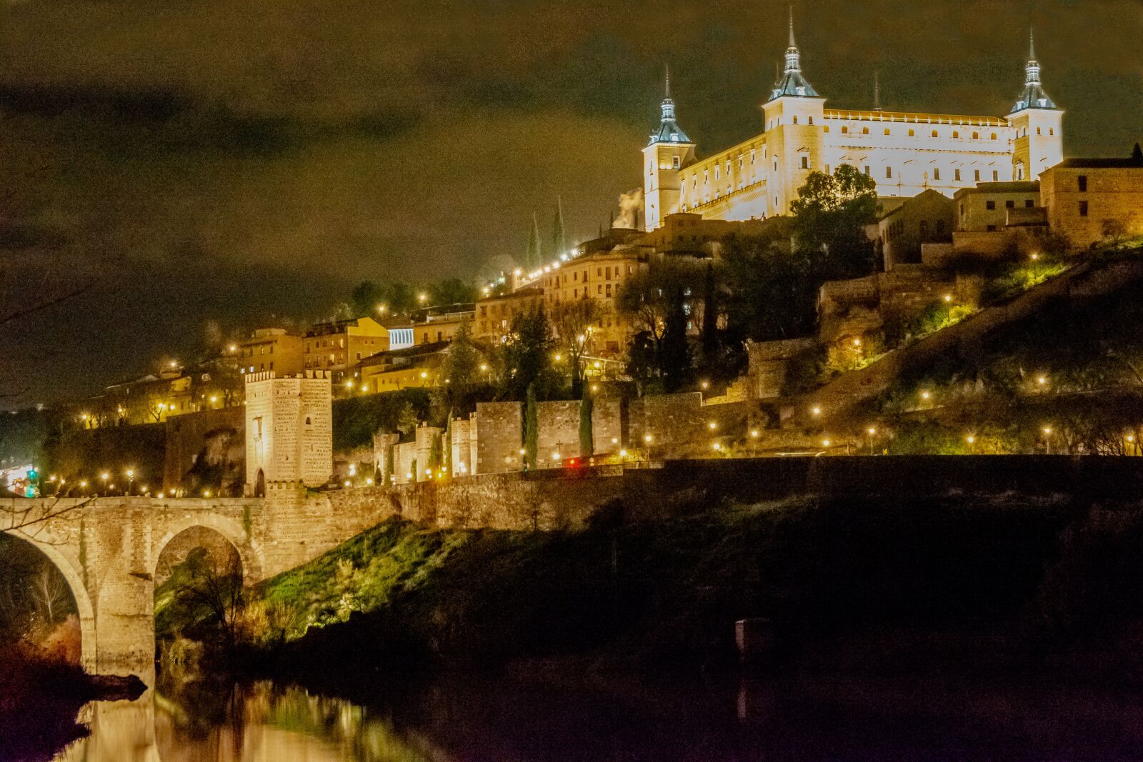 Nikon D7100 sample photo. Toledo, alcazar, night photography