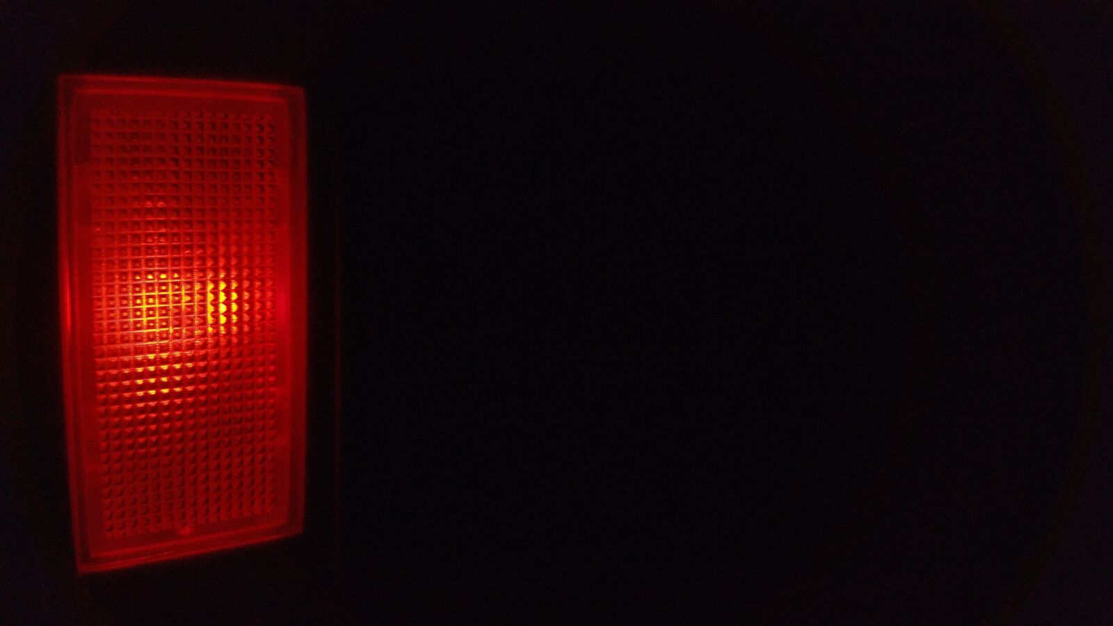 Samsung Galaxy Note4 sample photo. Black, bulb, danger, dark photography