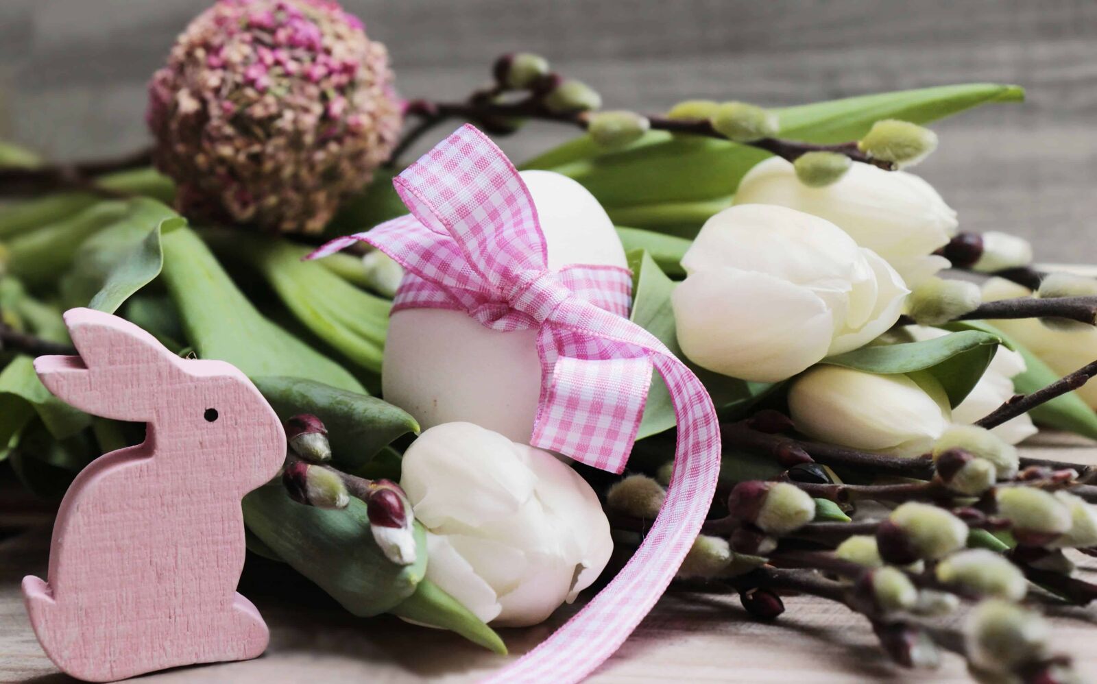 Canon EOS 100D (EOS Rebel SL1 / EOS Kiss X7) sample photo. Decoration, egg, rabbit, flower photography