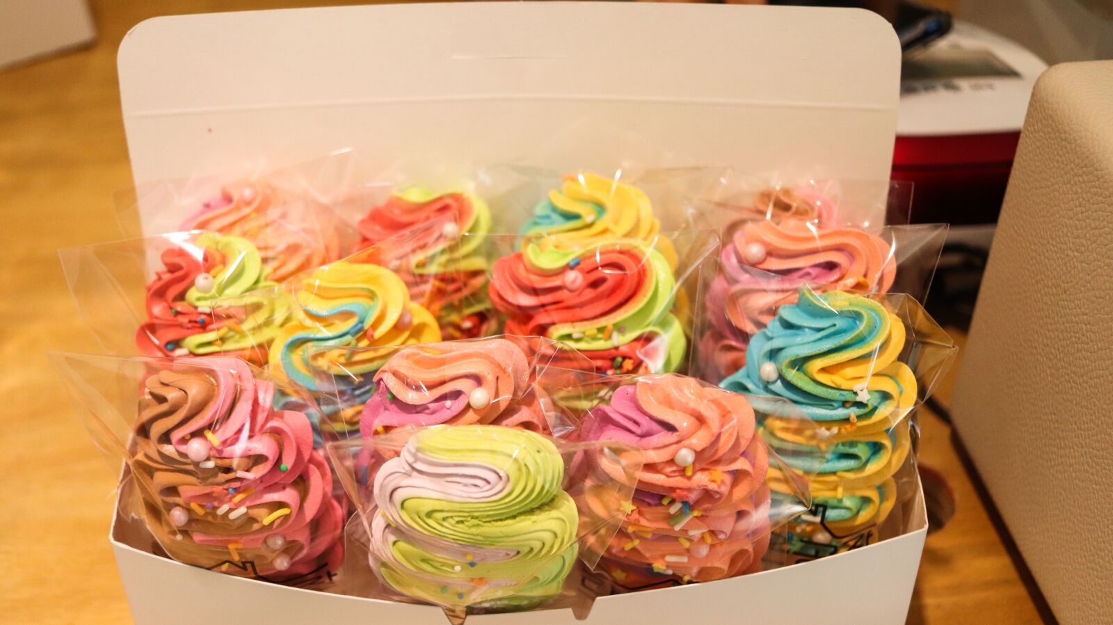 Canon EF-S 24mm F2.8 STM sample photo. Candy, sweet, calories photography