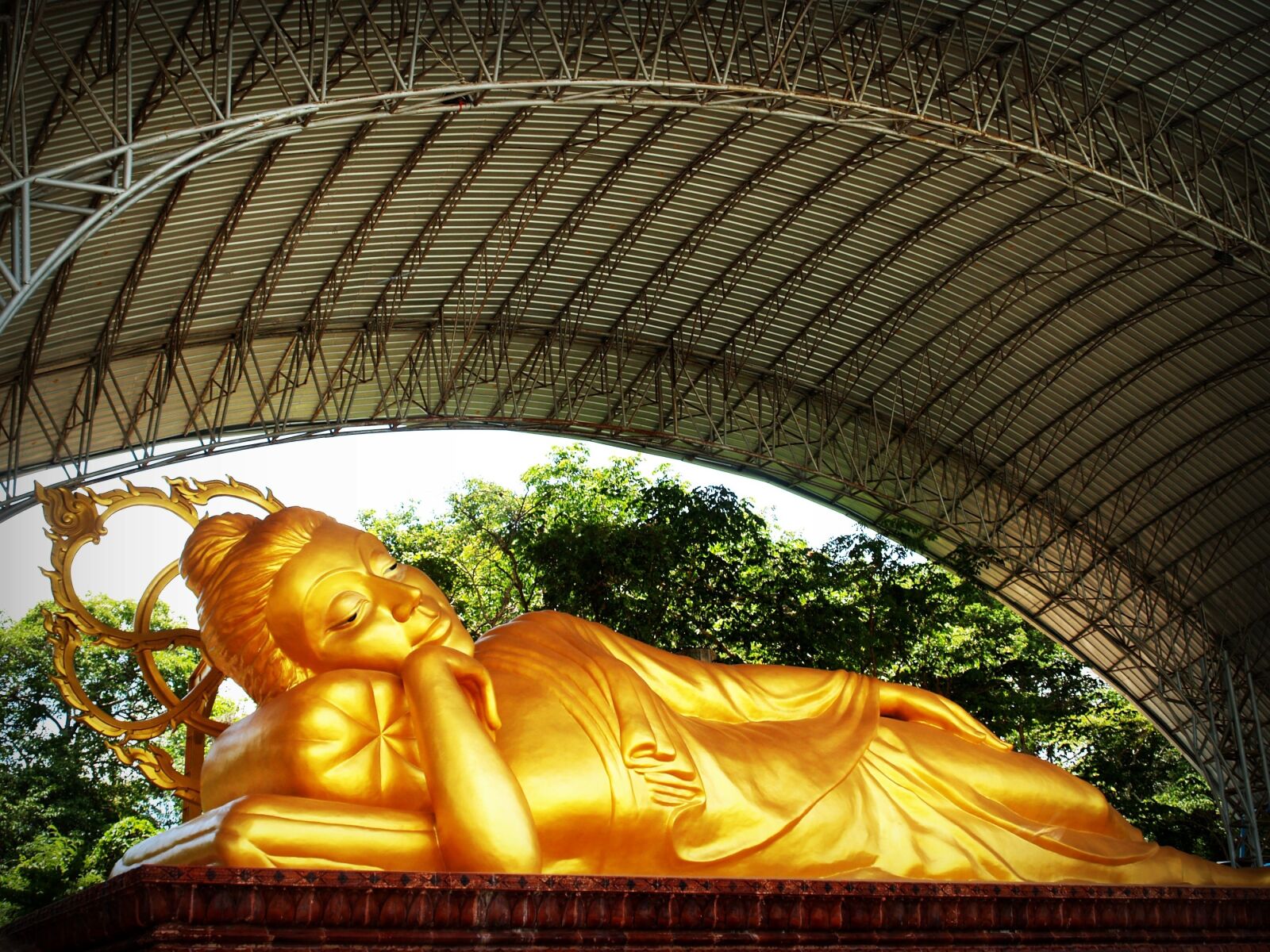 Olympus E-300 (EVOLT E-300) sample photo. Amnat charoen, ancient, architecture photography