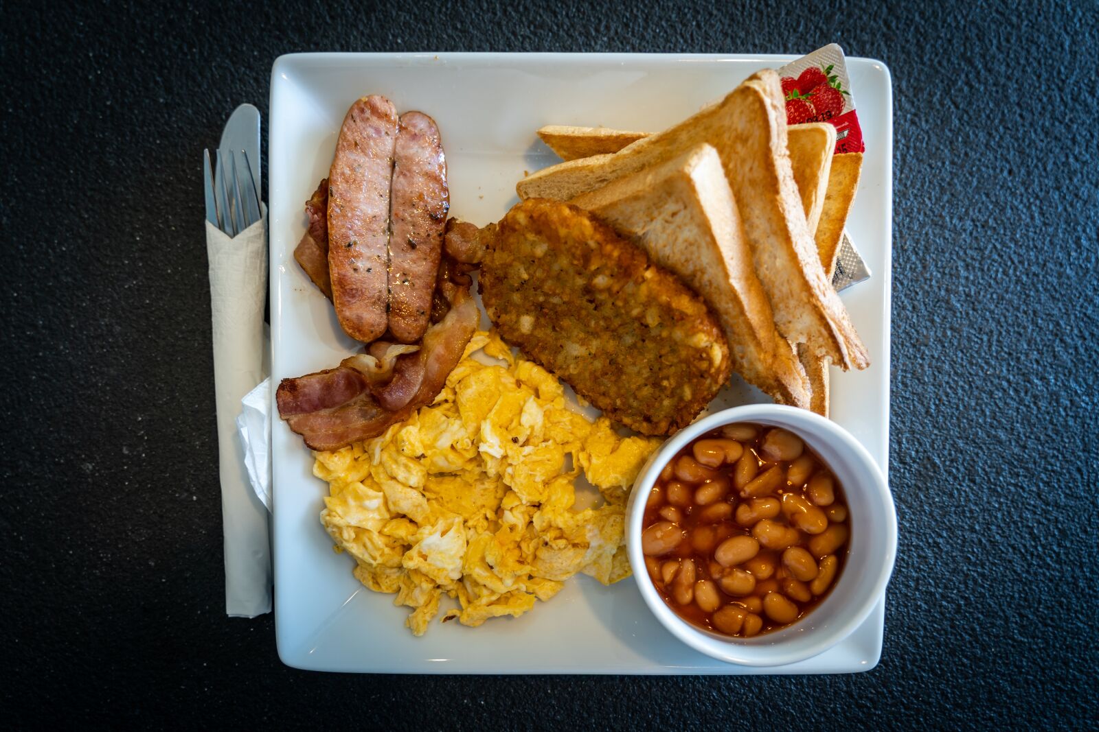 Sony FE 24-105mm F4 G OSS sample photo. Breakfast, toast, food photography