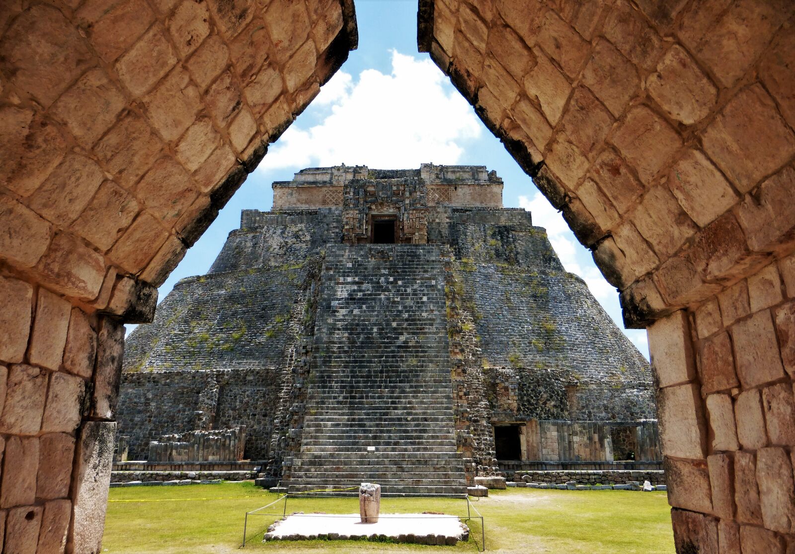 Panasonic Lumix DMC-ZS25 (Lumix DMC-TZ35) sample photo. Architecture, mexico, travel photography