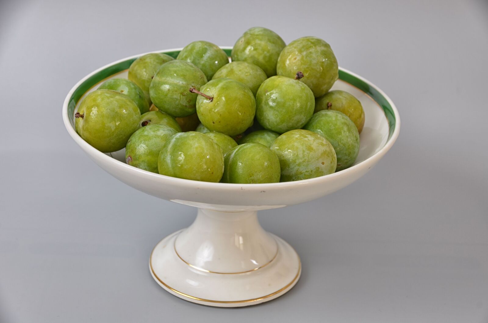 Nikon D5100 sample photo. Dessert, fruits, prunes photography