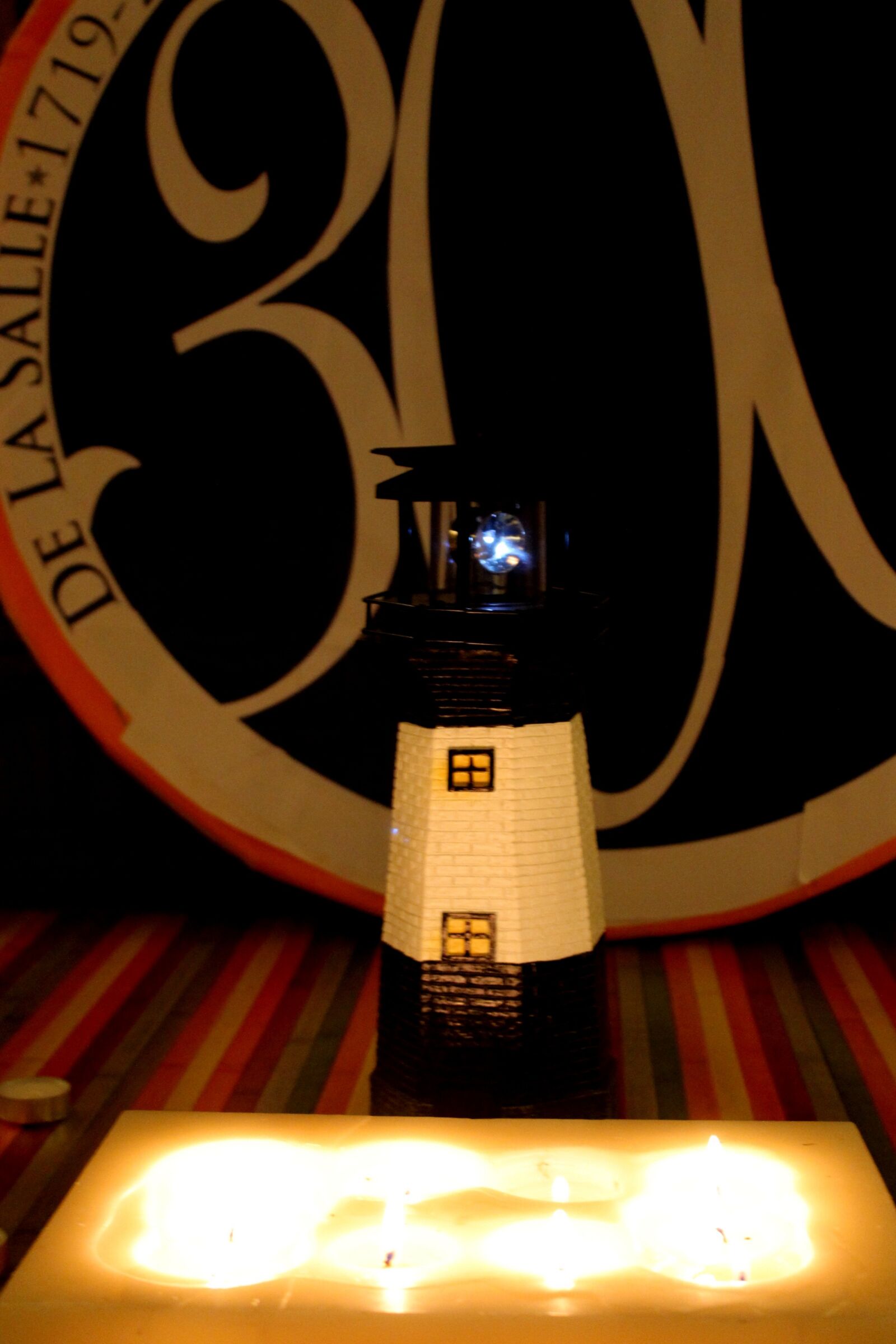 Canon EOS 1200D (EOS Rebel T5 / EOS Kiss X70 / EOS Hi) sample photo. Lighthouse, de la salle, 300 photography