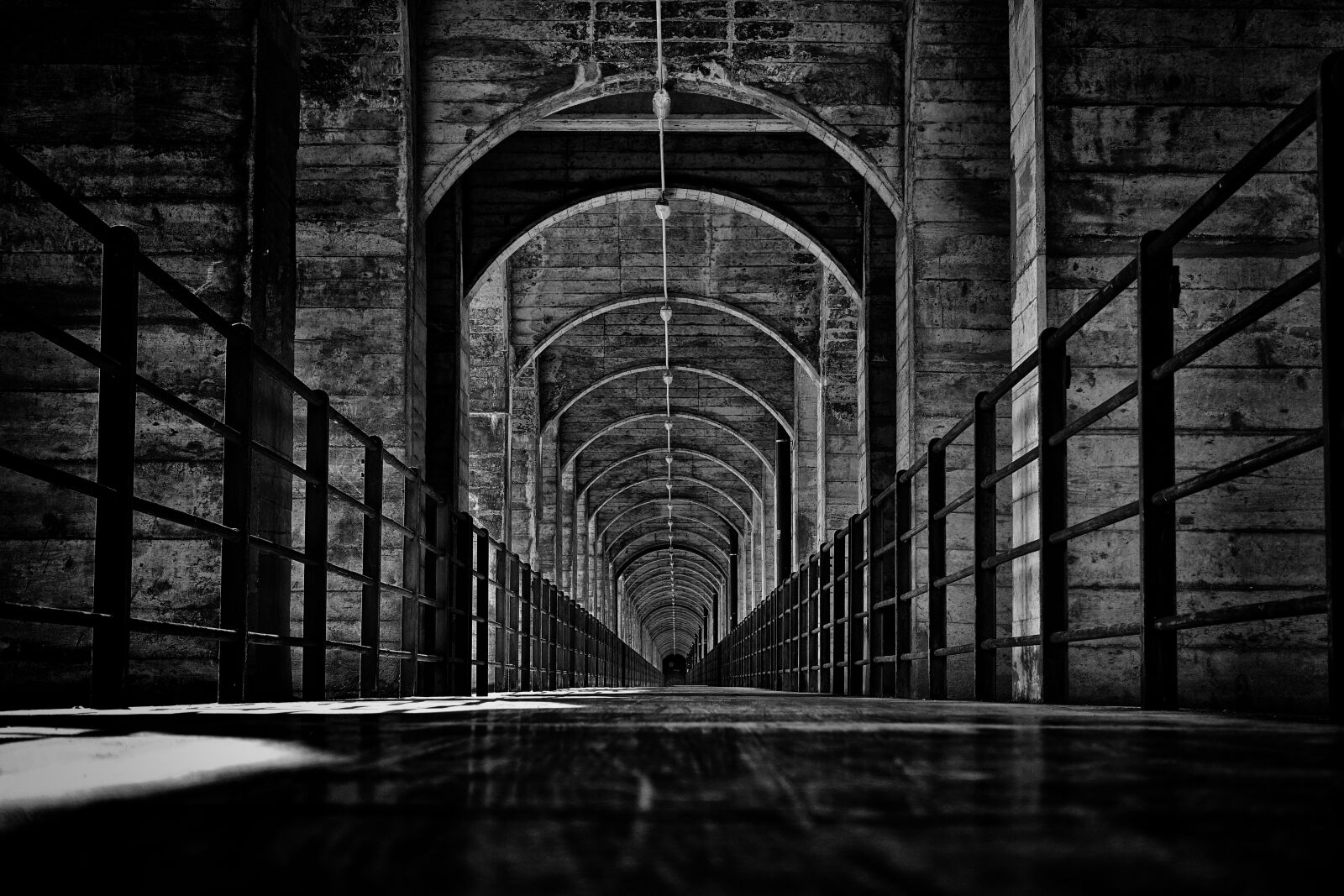 Sony Cyber-shot DSC-RX100 III sample photo. Fribourg, viaduct, concrete photography
