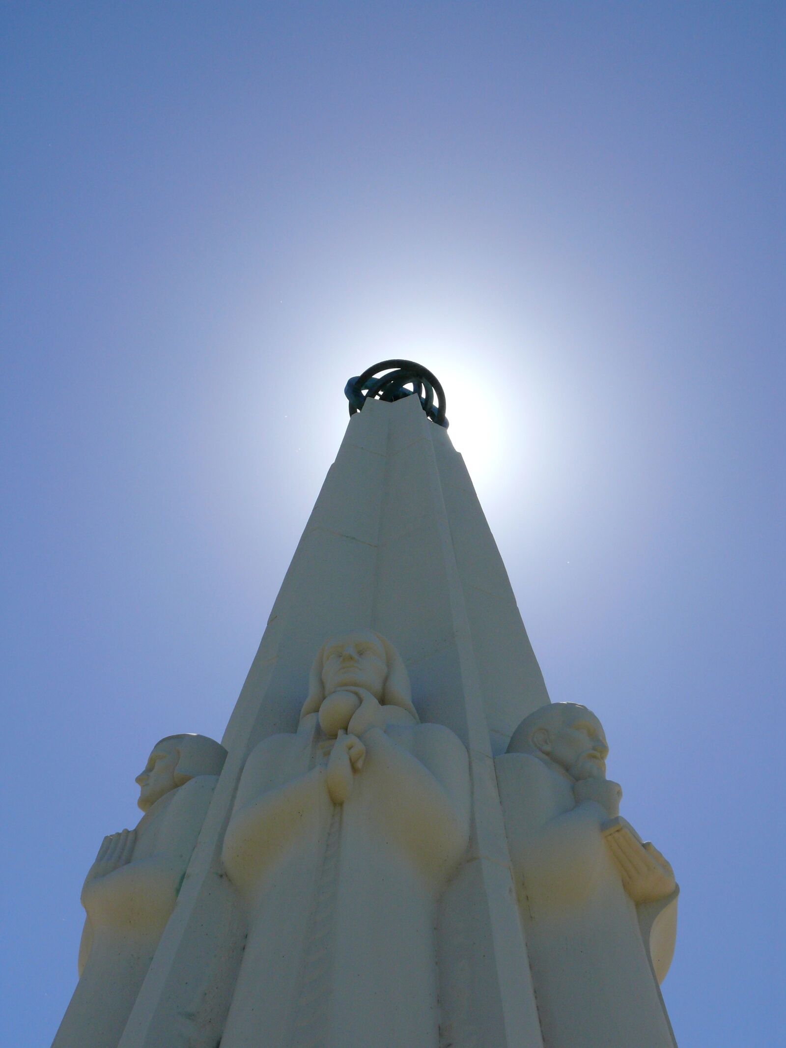 Panasonic DMC-FZ50 sample photo. Griffith observatory, air, blue photography