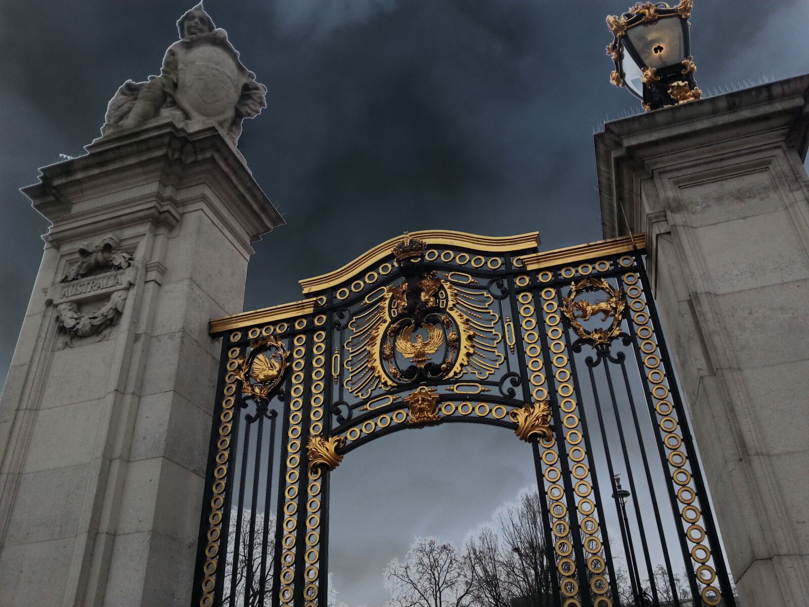 Samsung Galaxy S3 sample photo. Buckingham palace gates, buckingham photography