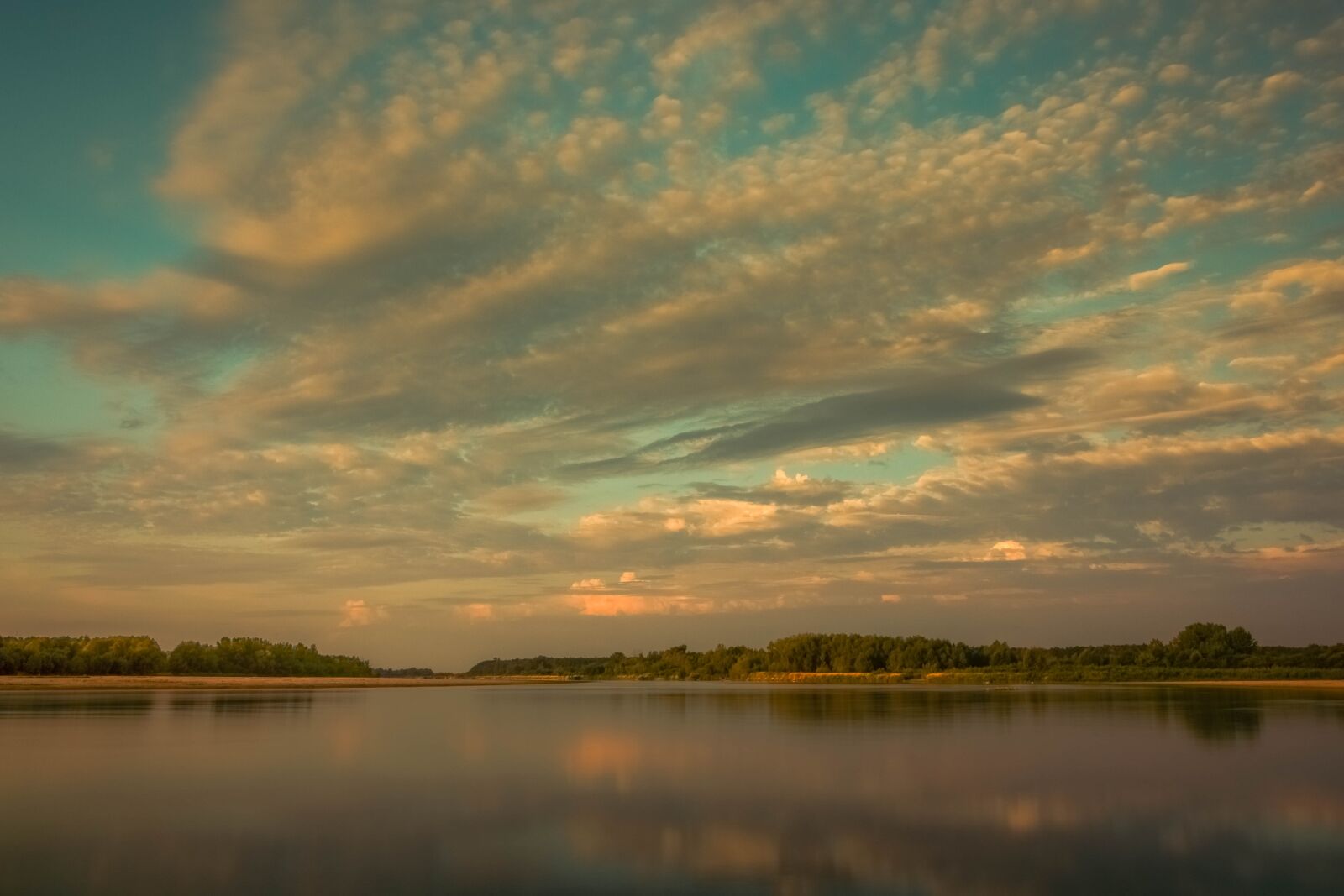 Canon EOS 700D (EOS Rebel T5i / EOS Kiss X7i) sample photo. Wisla, sunrise, morning photography
