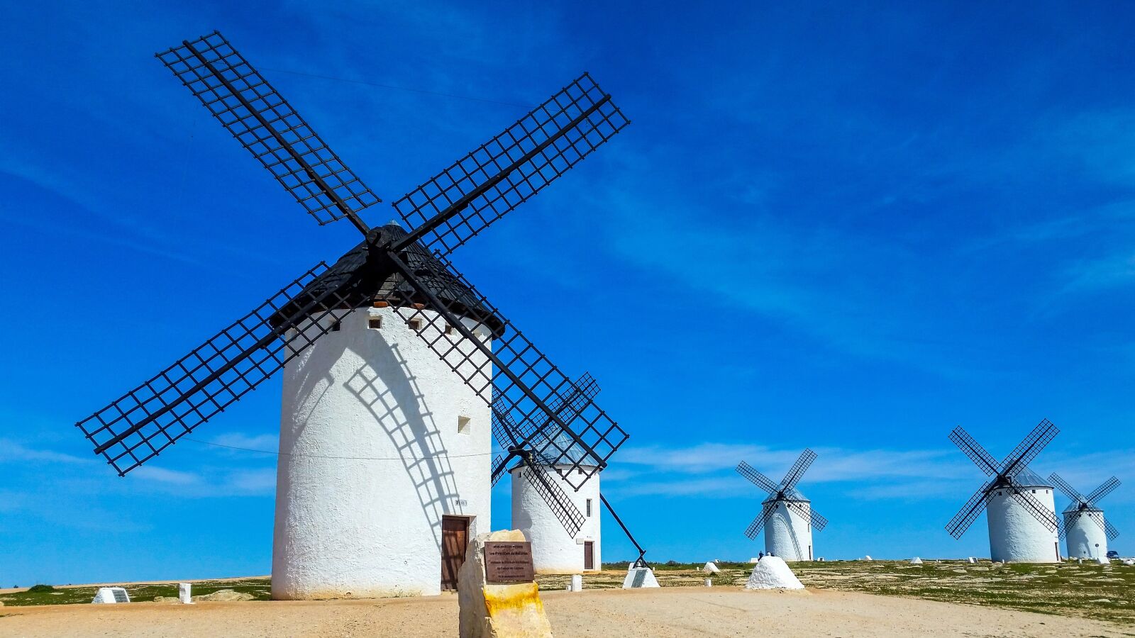 Samsung Galaxy S5 sample photo. Windmill, wind, sky photography