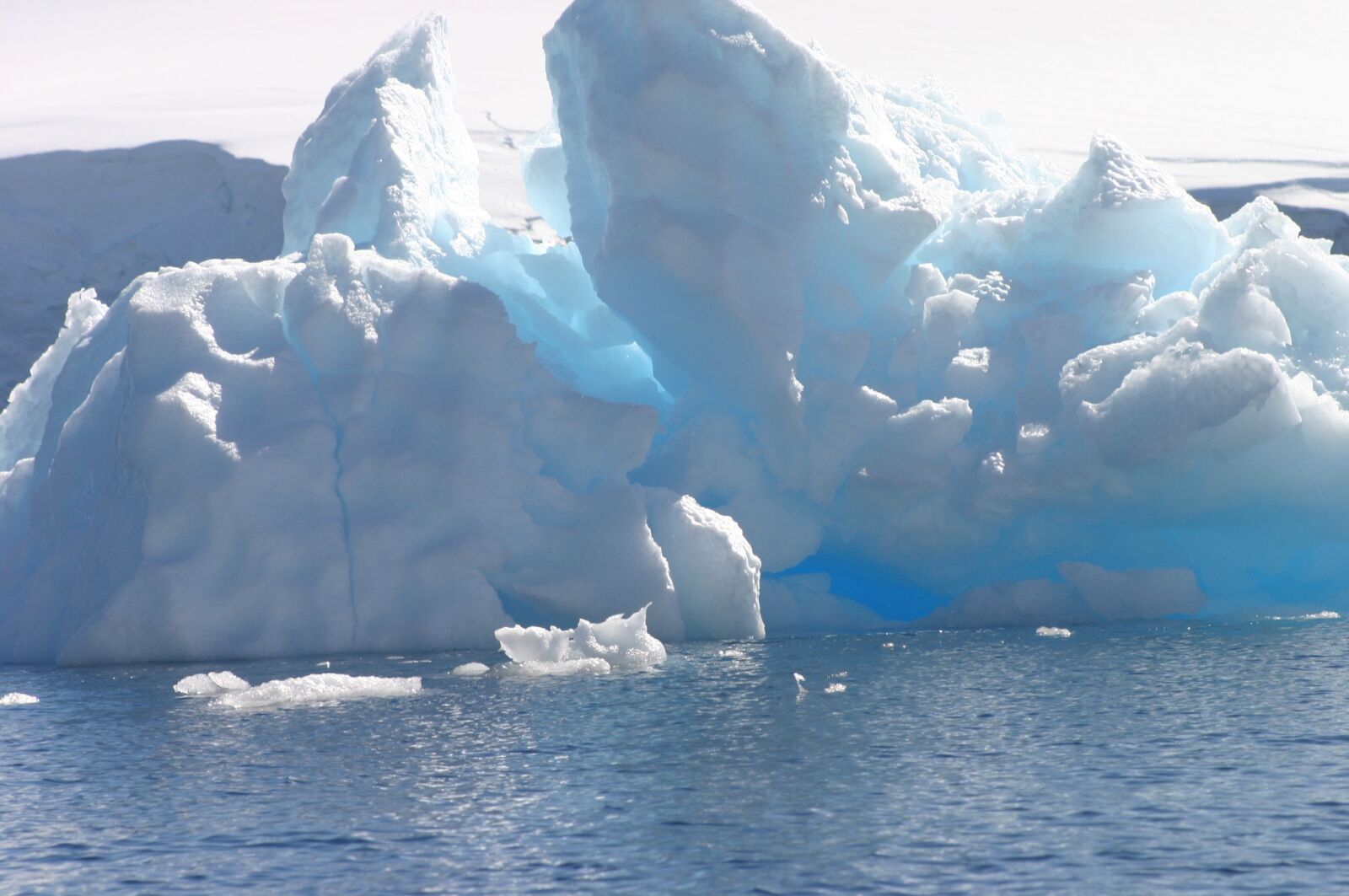 Canon EOS 300D (EOS Digital Rebel / EOS Kiss Digital) sample photo. Ice, iceberg, antarctic photography