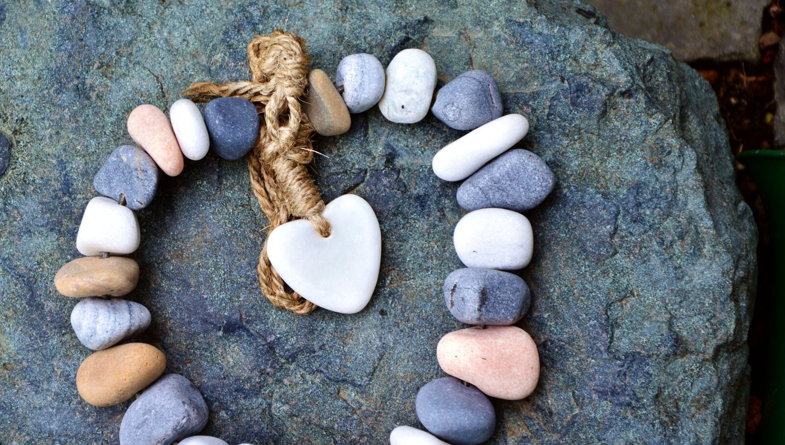 Nikon D5200 sample photo. Stones, chain, heart photography