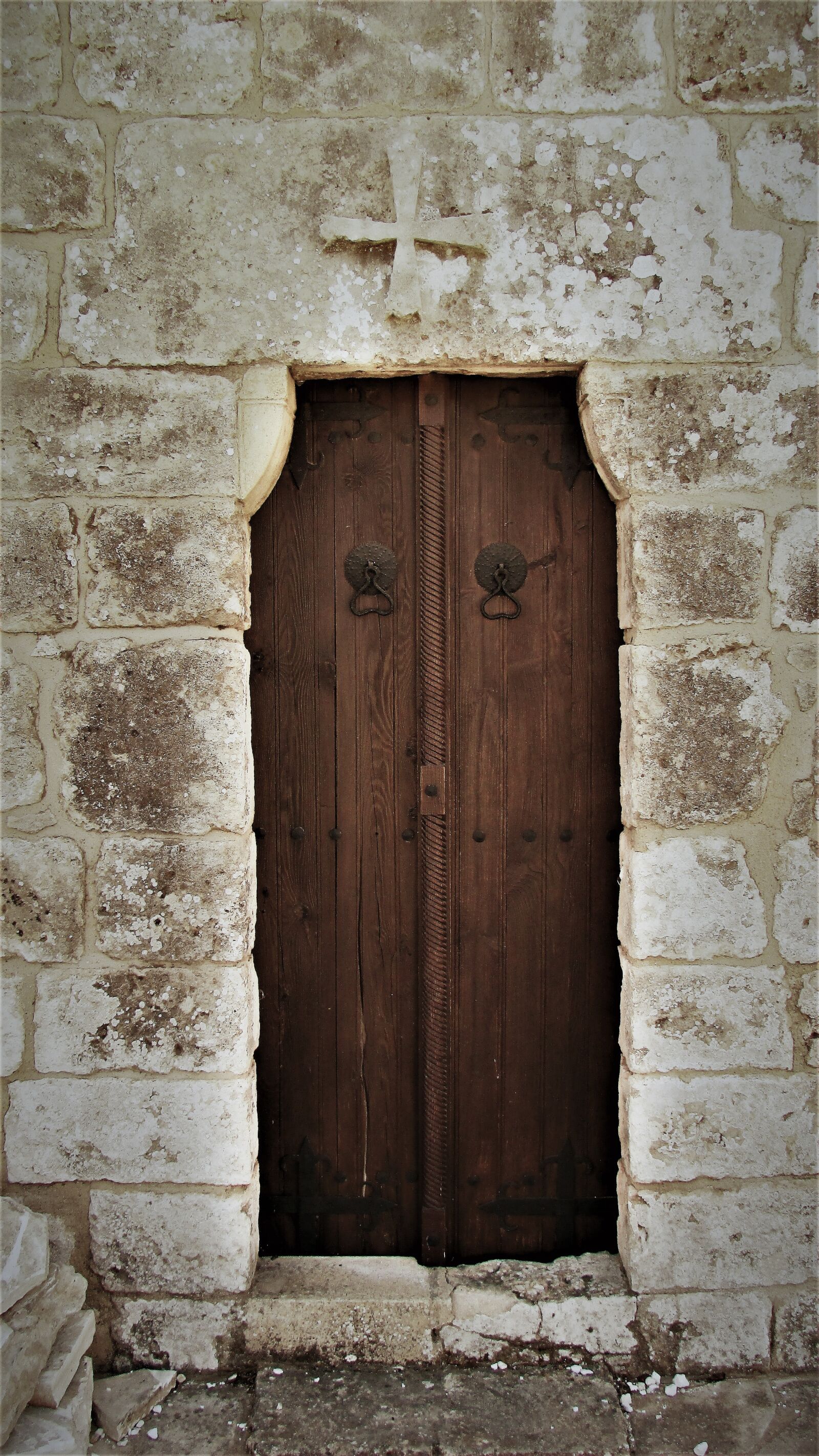 Canon PowerShot SX400 IS sample photo. Door, wooden, entrance photography