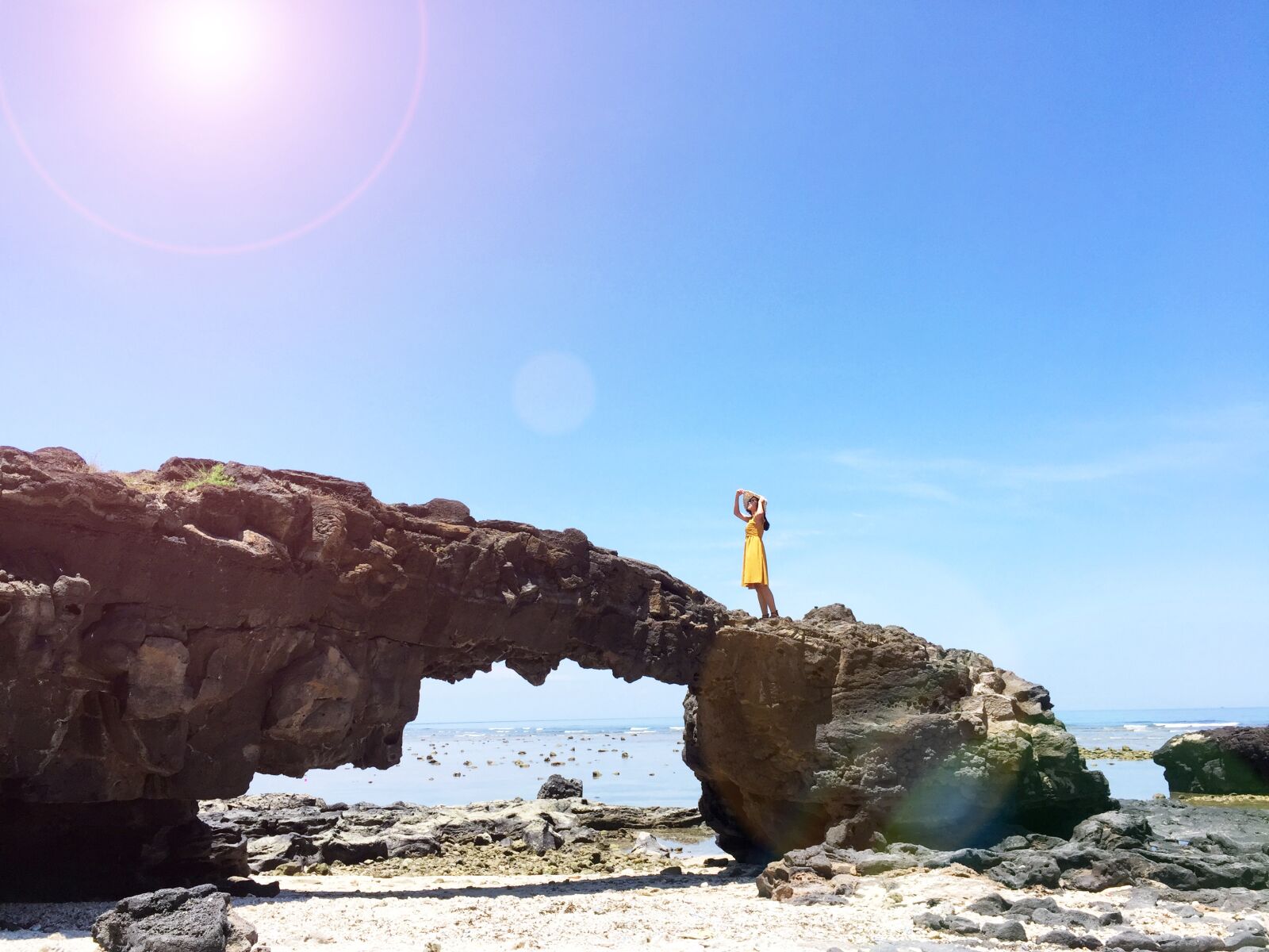 iPhone 6 back camera 4.15mm f/2.2 sample photo. Beach, island, girl photography